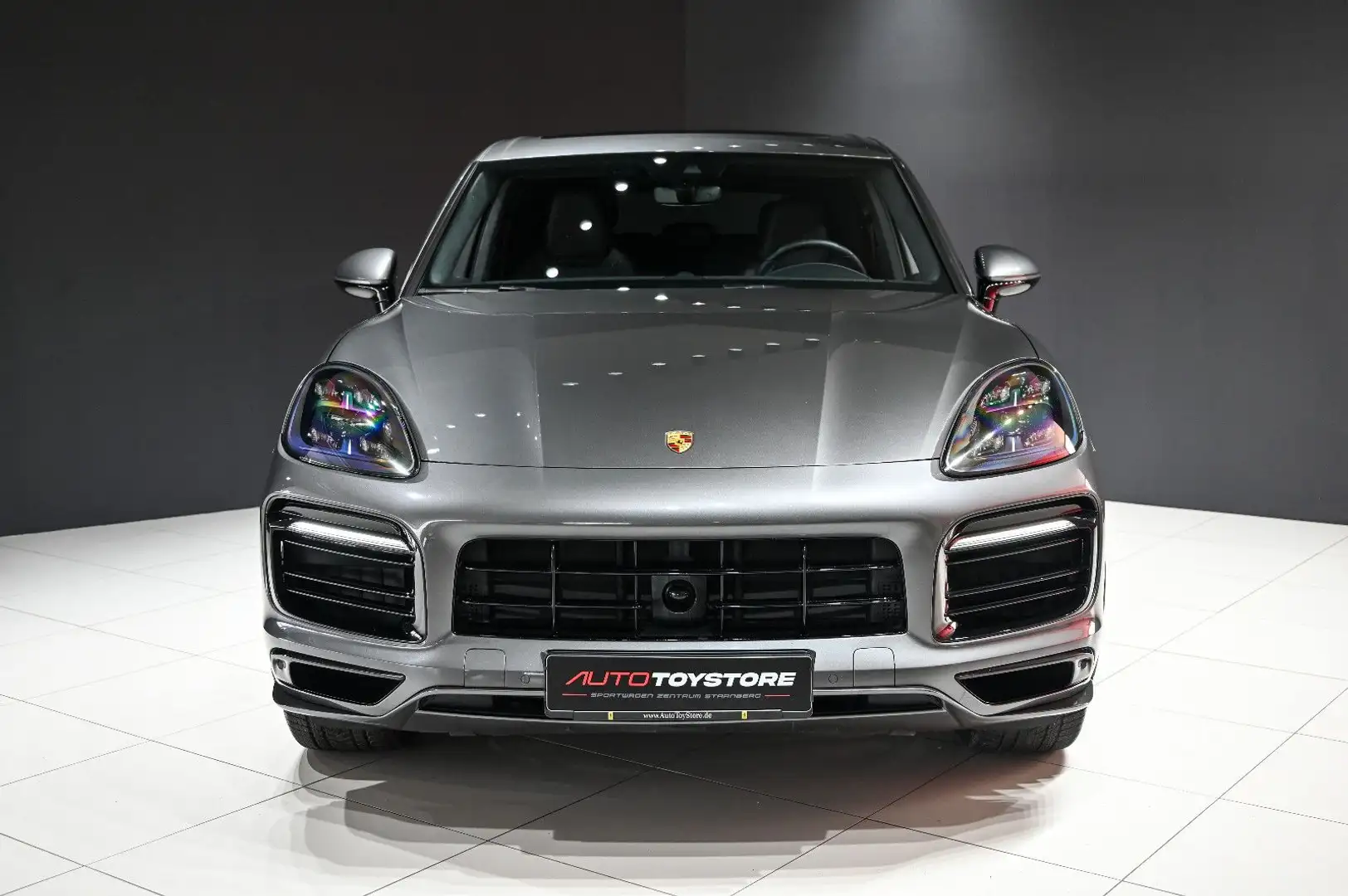 Porsche Cayenne GTS, Sport-Design-Paket/STH/Pano/BOSE Grey - 2