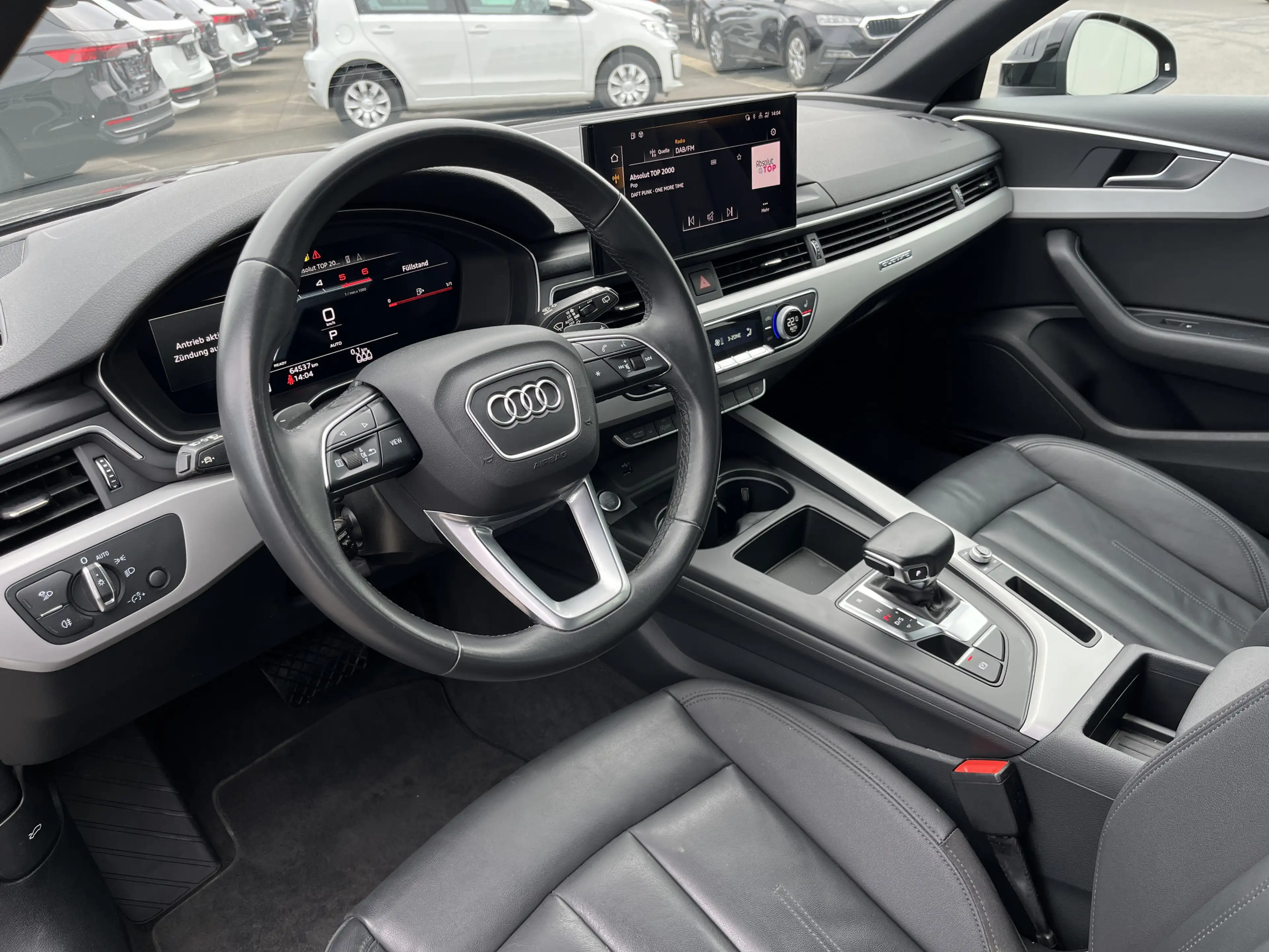 Audi A4 Avant 40 2.0 TDI quattro S tronic Blackline 144€ — photo 12