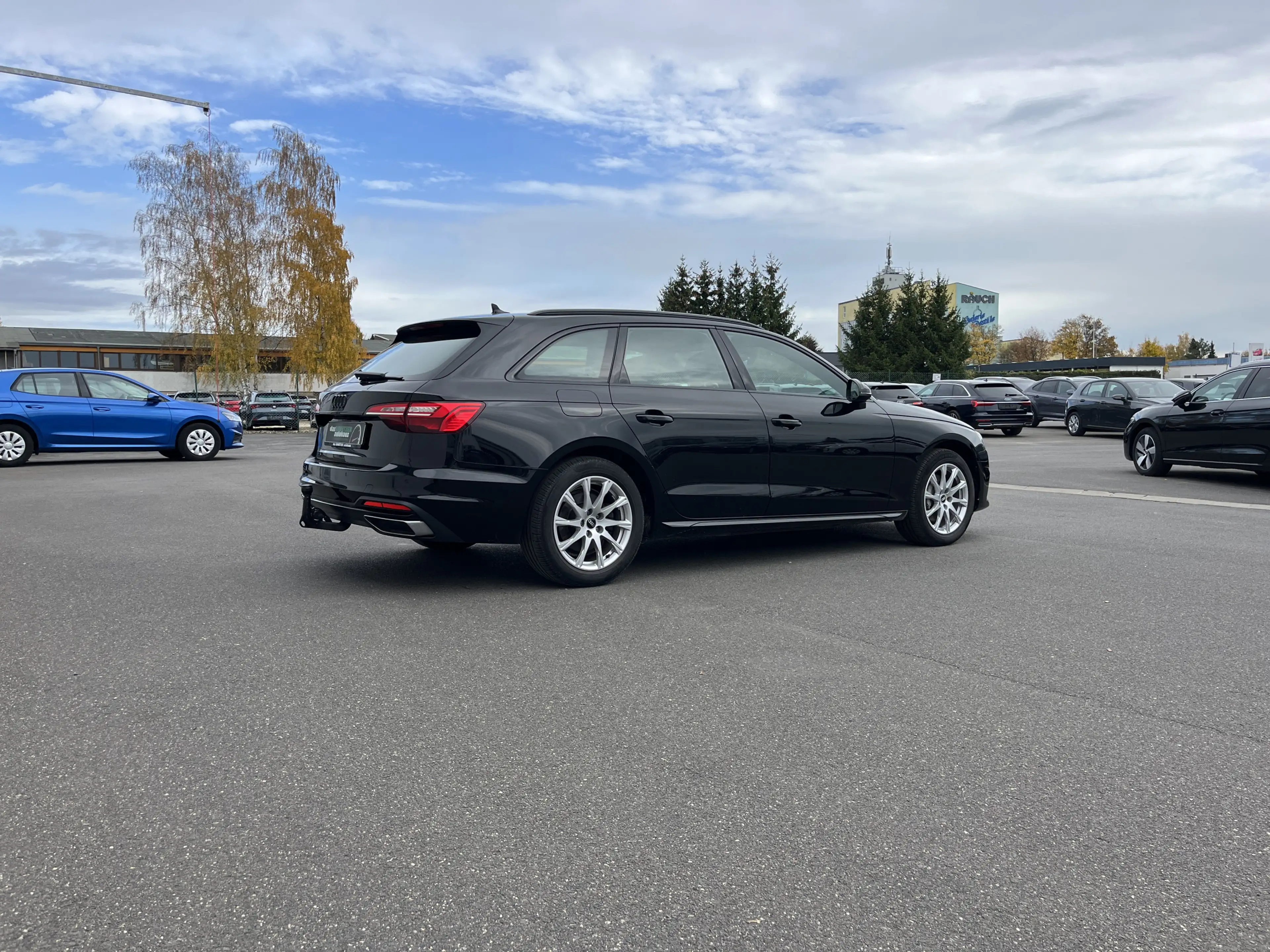 Audi A4 Avant 40 2.0 TDI quattro S tronic Blackline 144€ — photo 7
