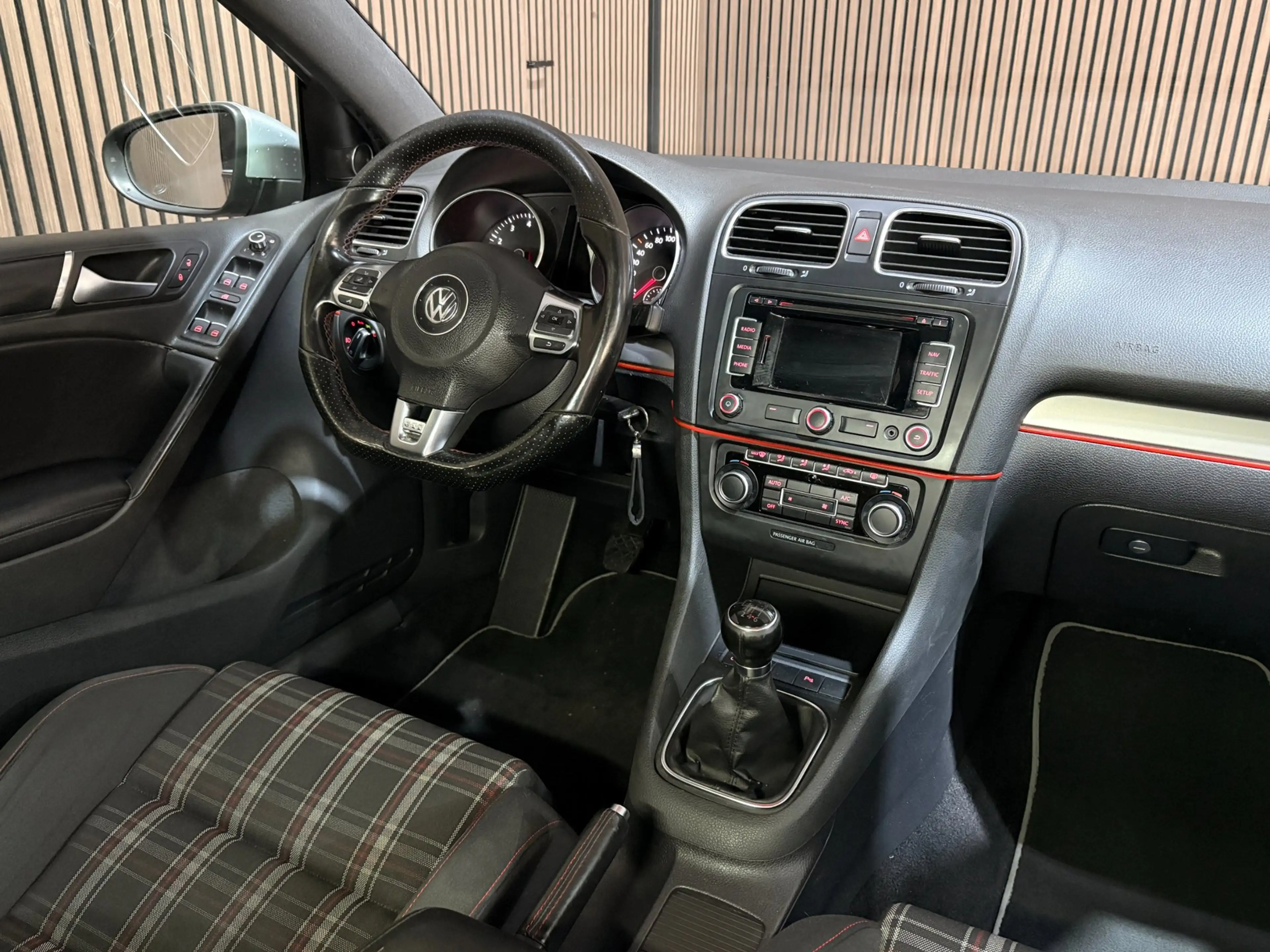 Volkswagen Golf 1.2 TSI Highline BlueMotion Camera PDC — photo 14