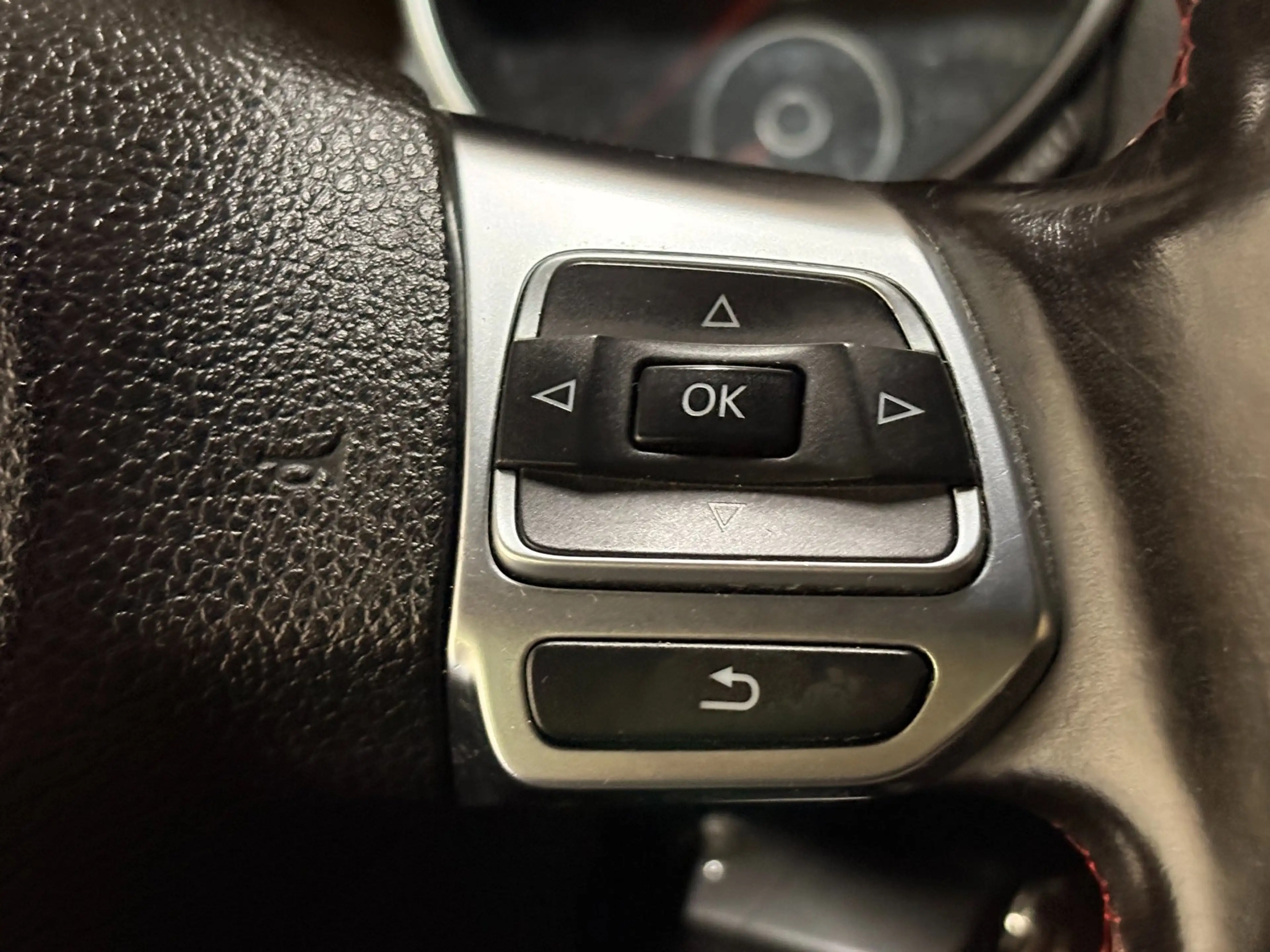 Volkswagen Golf 1.2 TSI Highline BlueMotion Camera PDC — photo 20