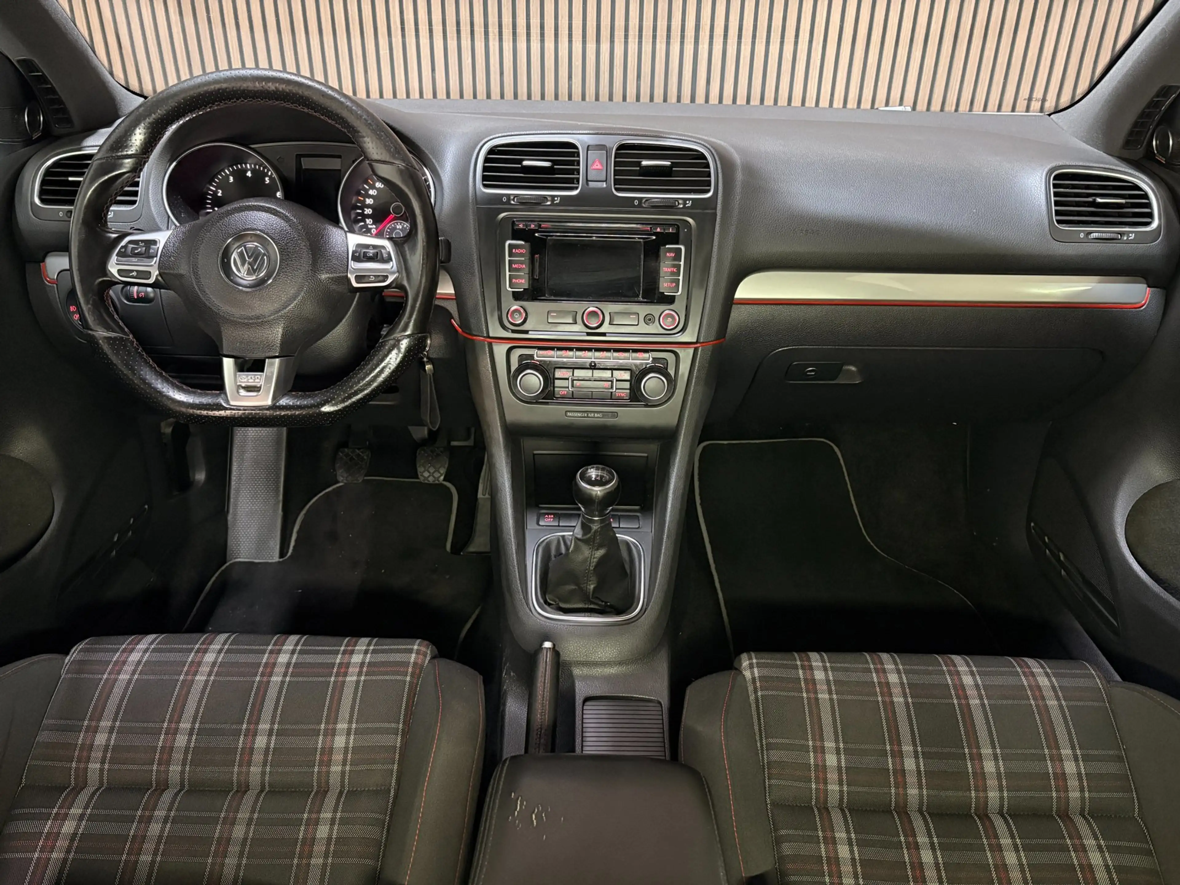 Volkswagen Golf 1.2 TSI Highline BlueMotion Camera PDC — photo 9