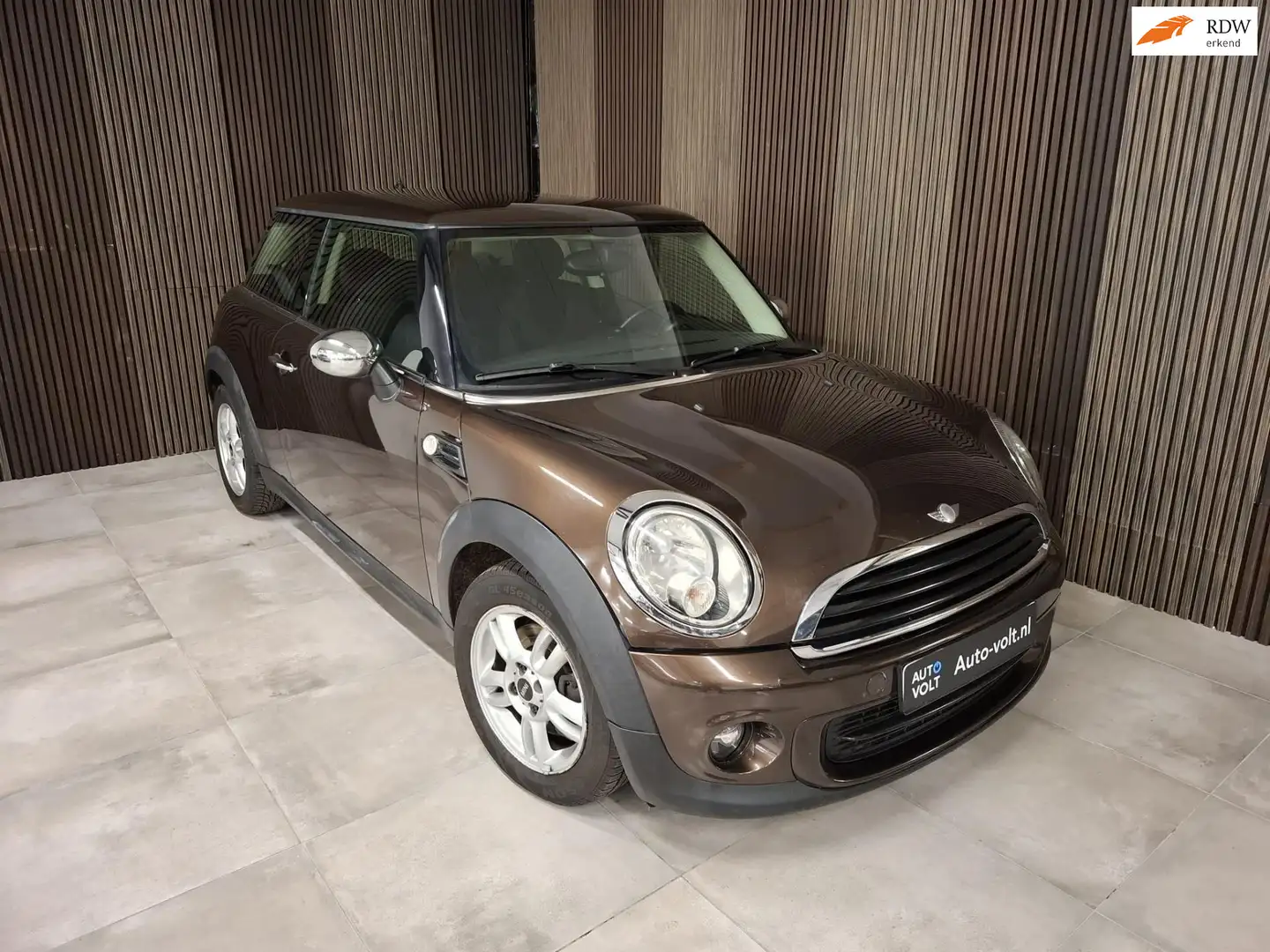 MINI One Mini 1.6 Salt Braun - 1