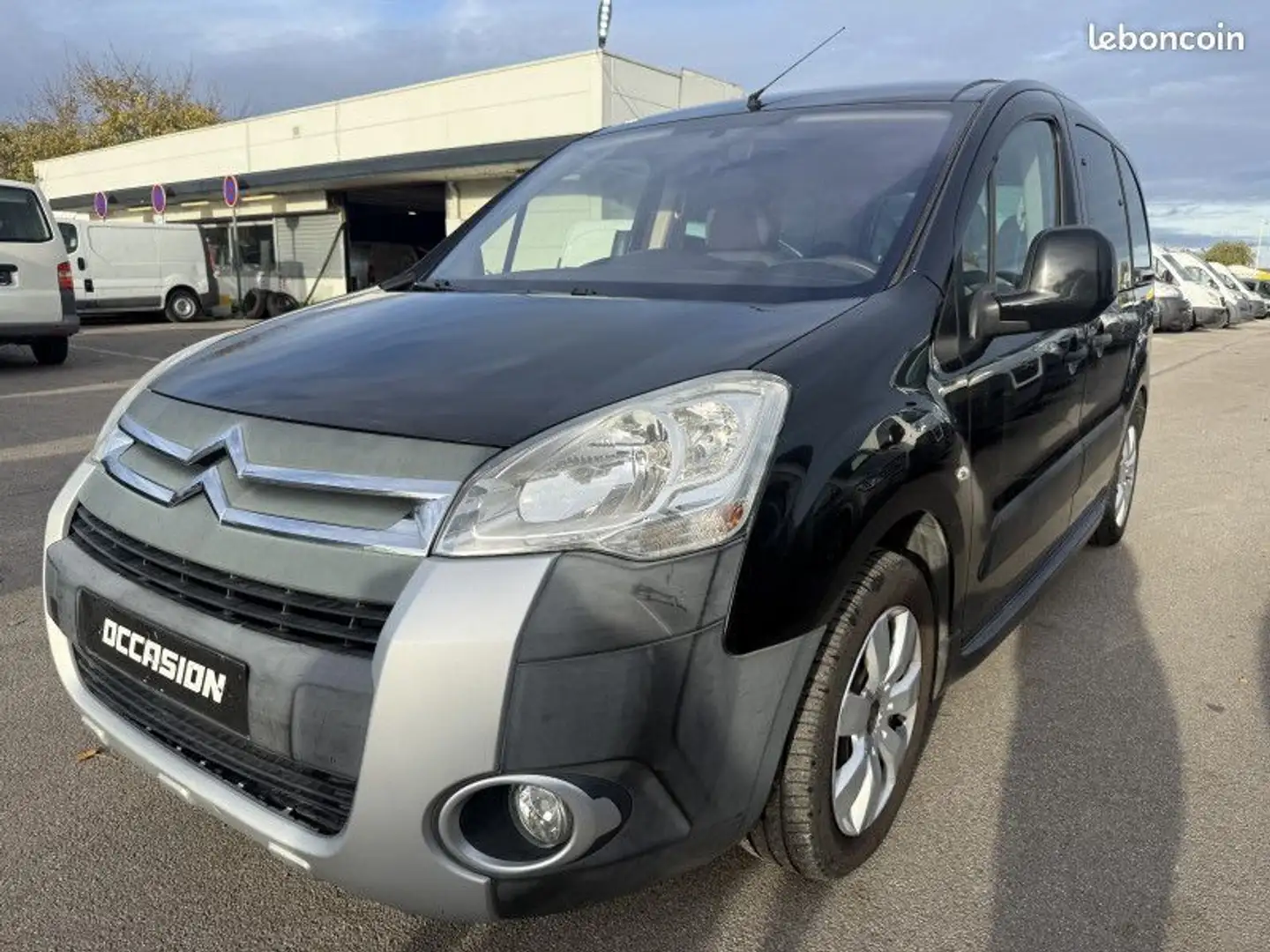 Citroen Berlingo 1.6 HDI90 XTR 5P Noir - 2