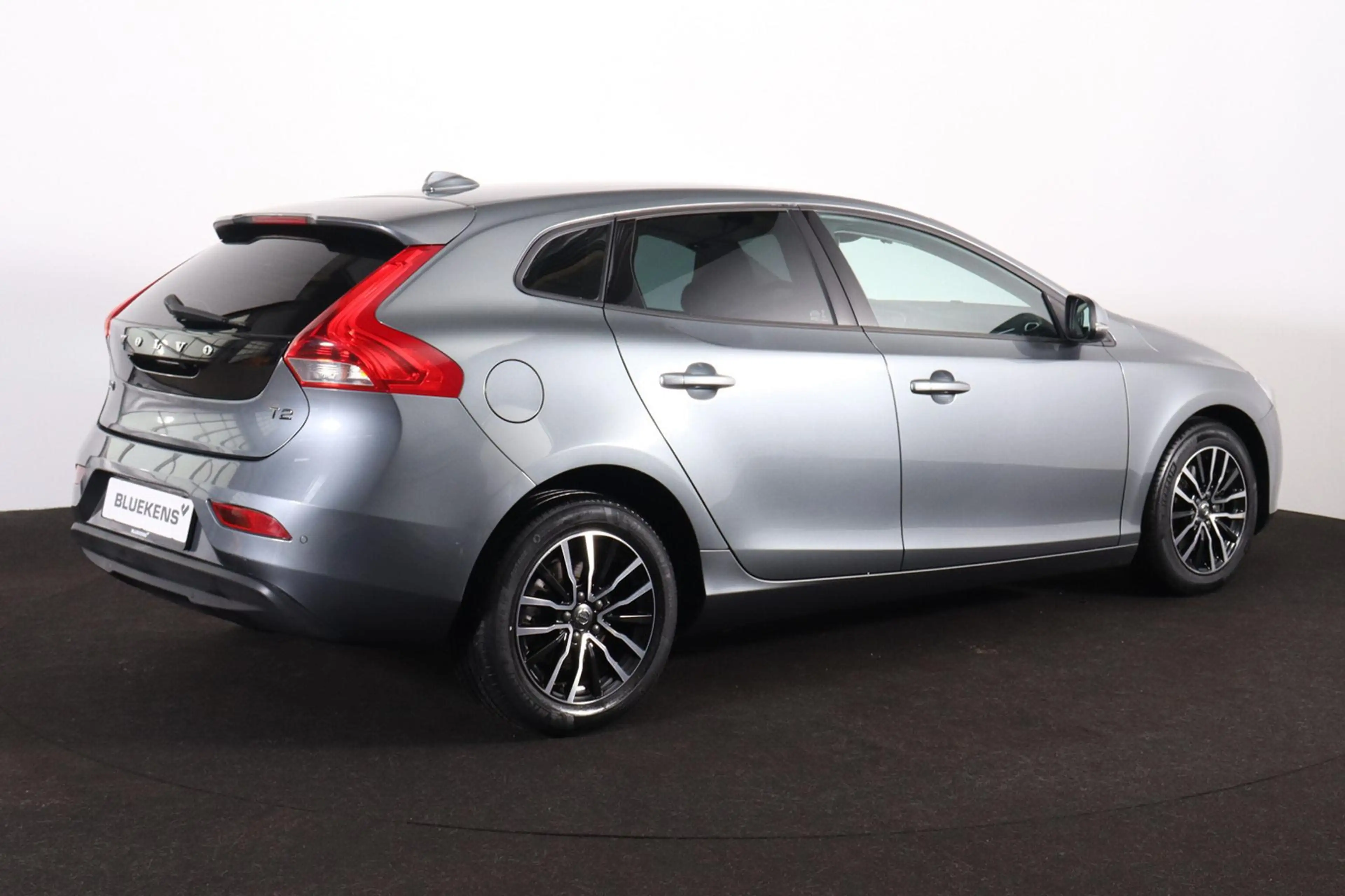 Volvo V40 T2 NordicPlus - Parkeercamera achter - Parkeersens — photo 5