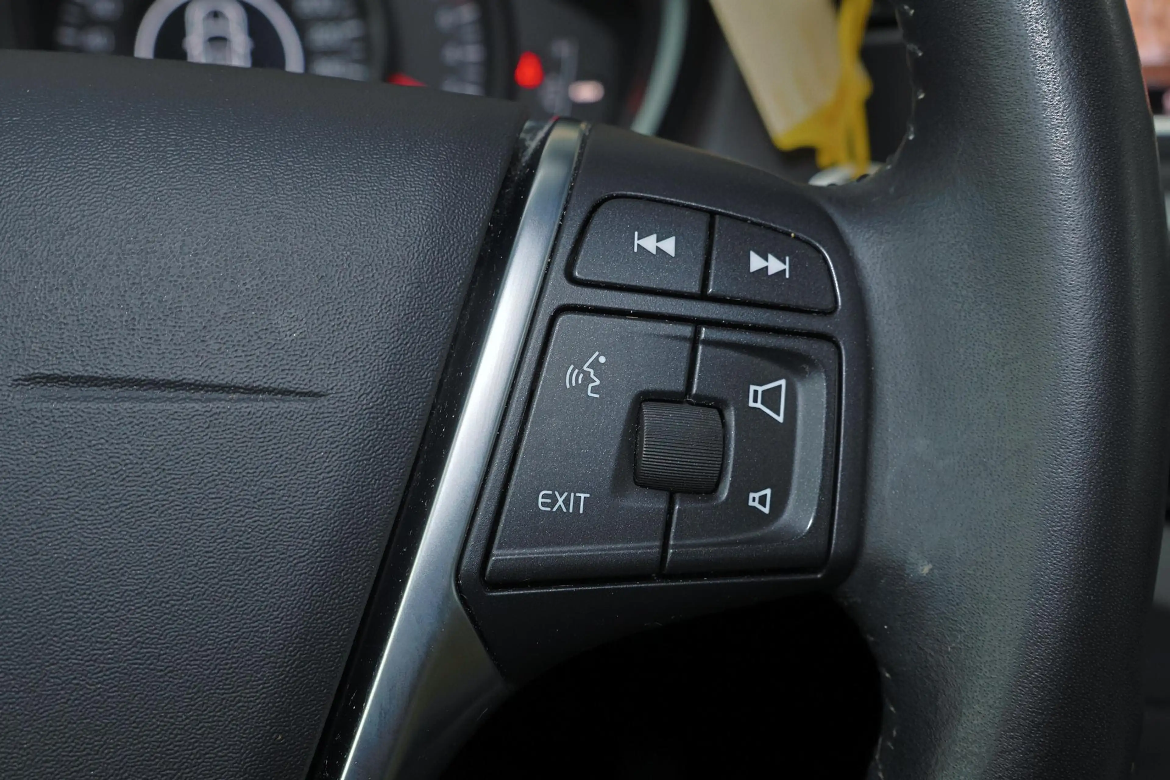 Volvo V40 T2 NordicPlus - Parkeercamera achter - Parkeersens — photo 13