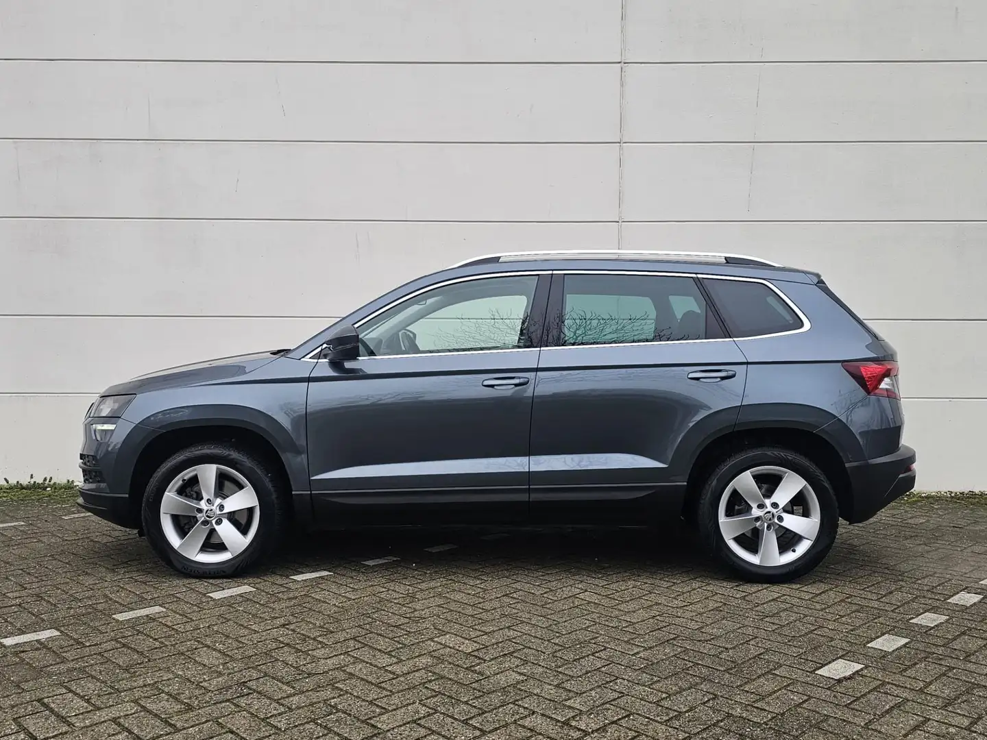 Skoda Karoq 1.6 TDI 116pk EX-BPM/EX-BTW |Navi|ACC|LMV| Grijs - 2