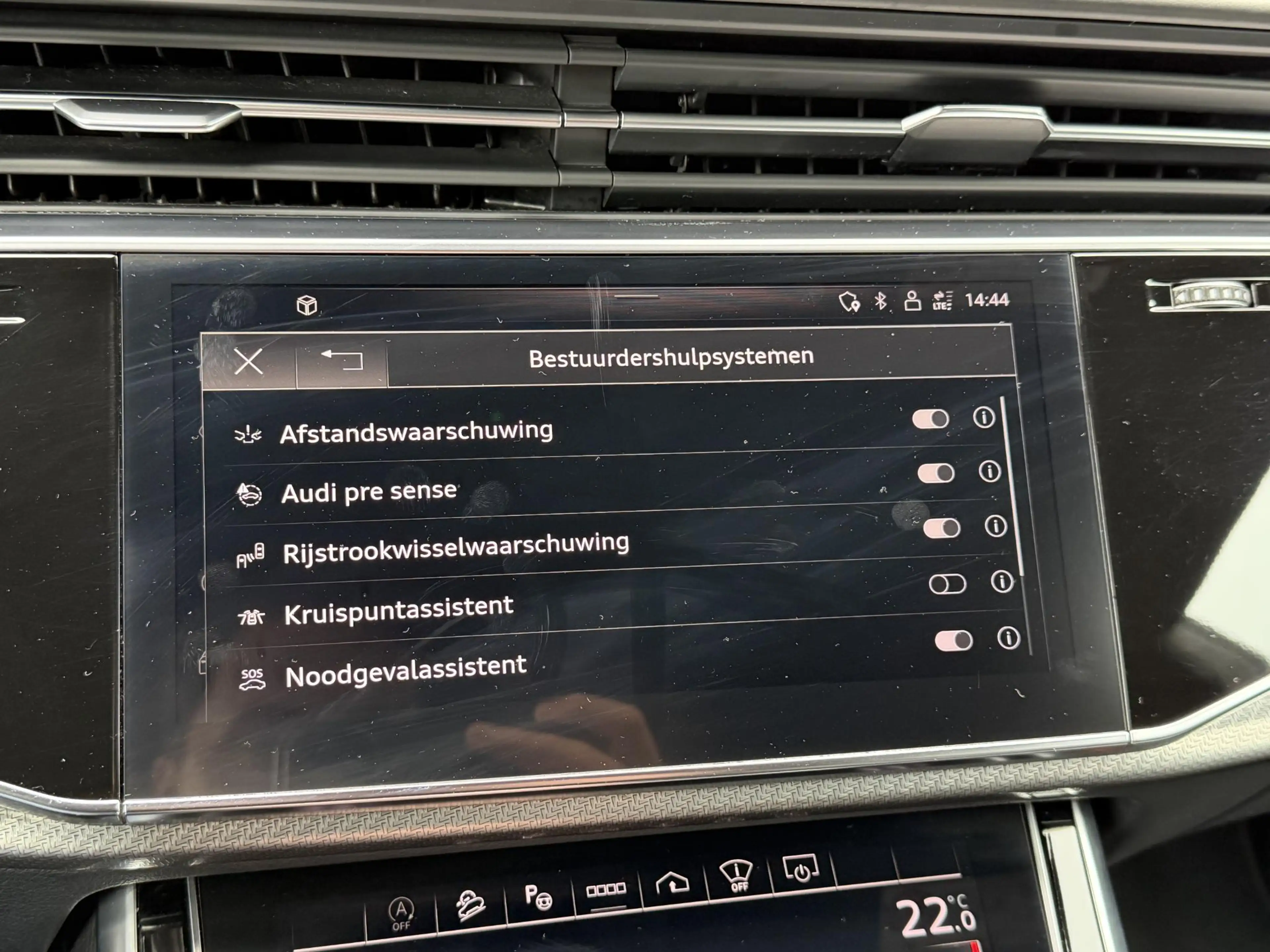 Audi RS Q8 4.0 TFSI RS Q8 quattro | Akrapovic | RS Dynamic | — photo 29