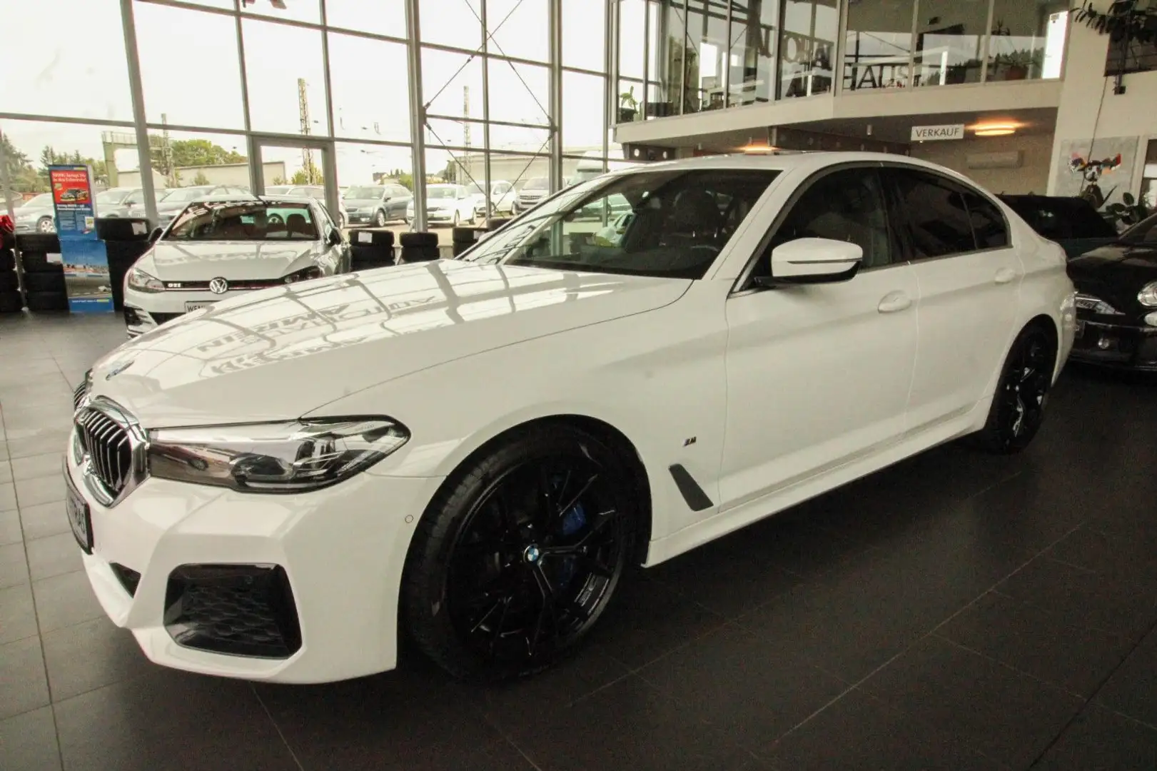 BMW 530 d xDrive M Sportpaket/AHK/HUD/1.Hand/Kamera/ Blanc - 1