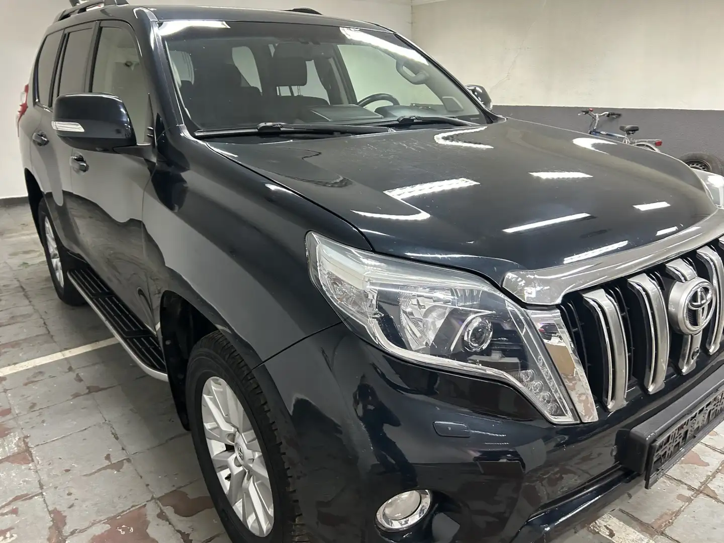 Toyota Land Cruiser Land Cruiser 3.0 D-4D  7 pls Bleu - 1