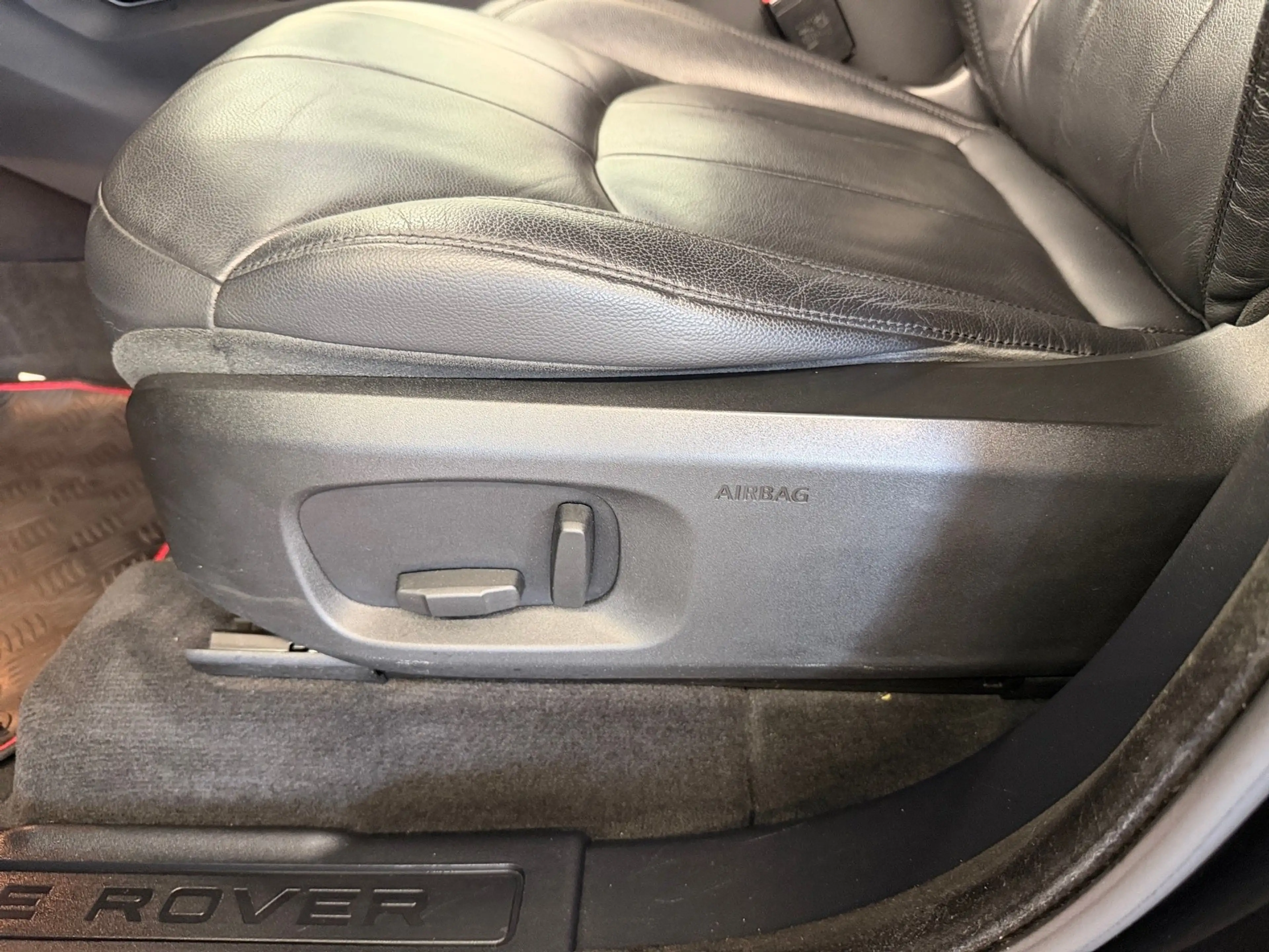 Land Rover Range Rover Evoque SE 2,0 TD4 e-Capability — photo 6