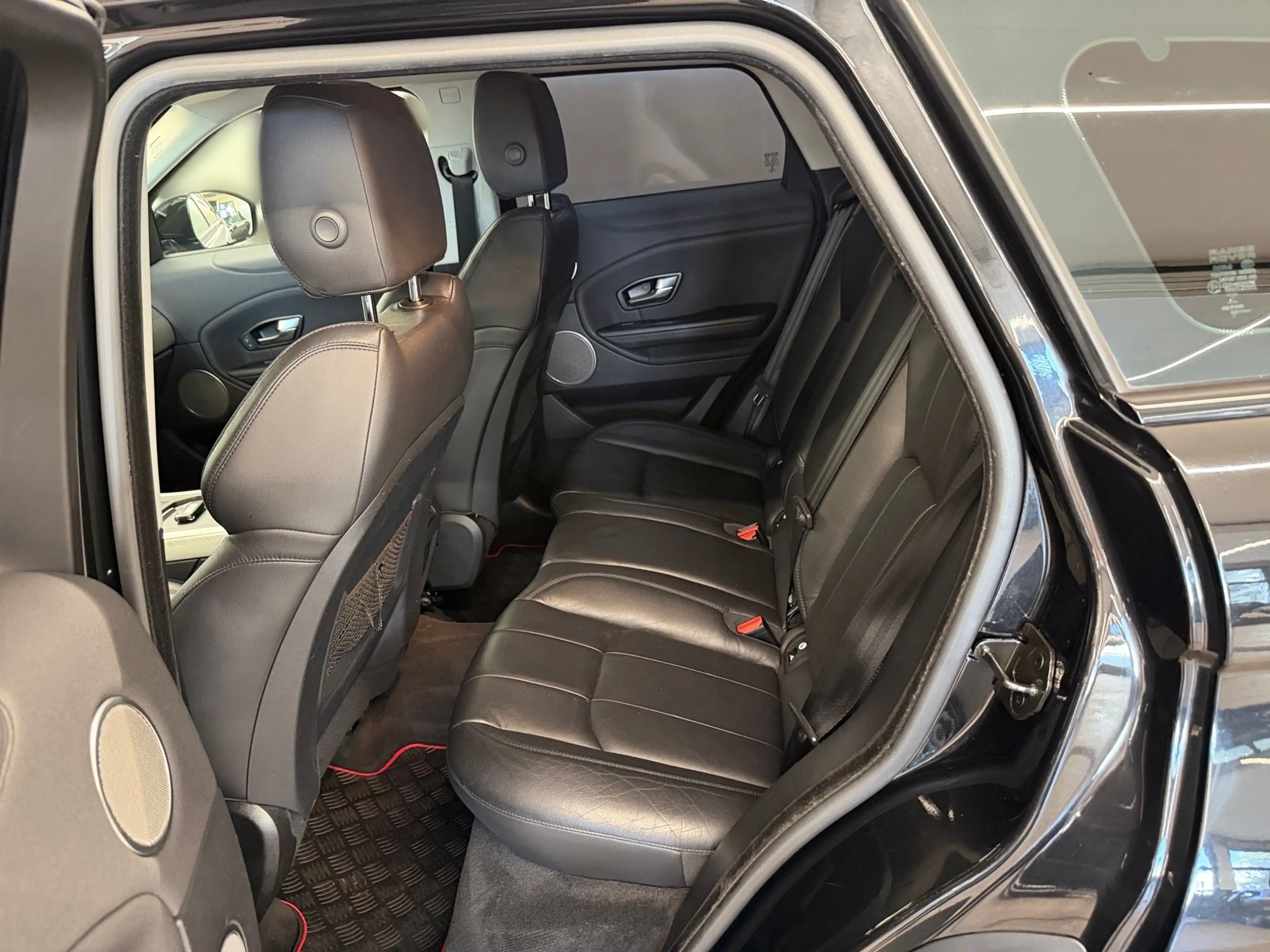 Land Rover Range Rover Evoque SE 2,0 TD4 e-Capability — photo 7