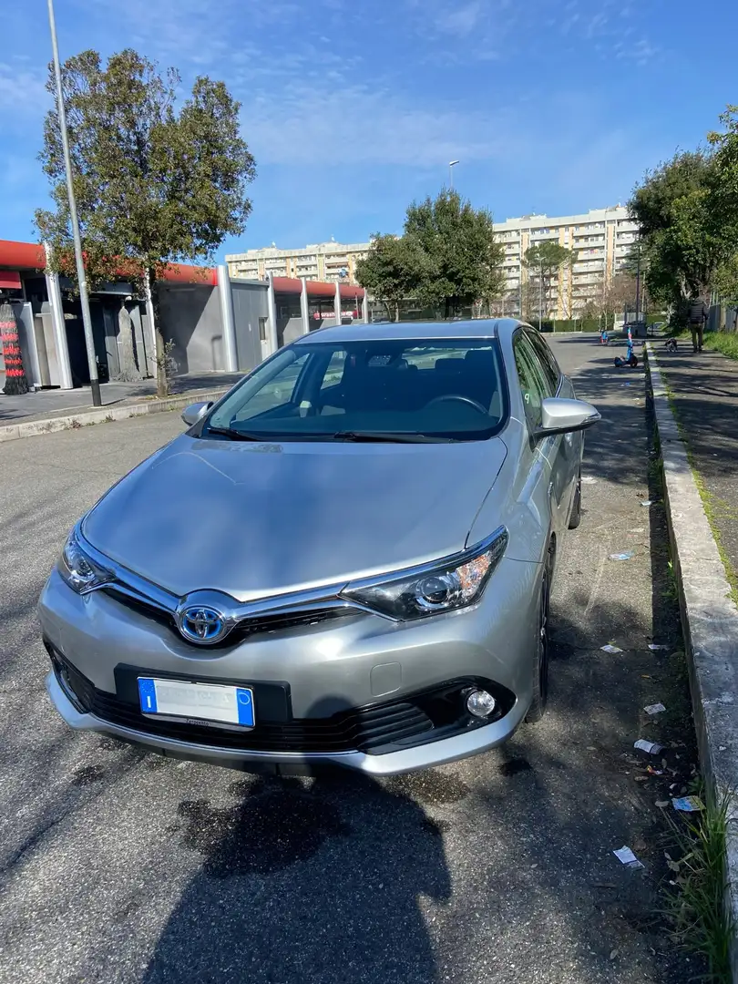Toyota Auris 1.8h Active cvt - 1