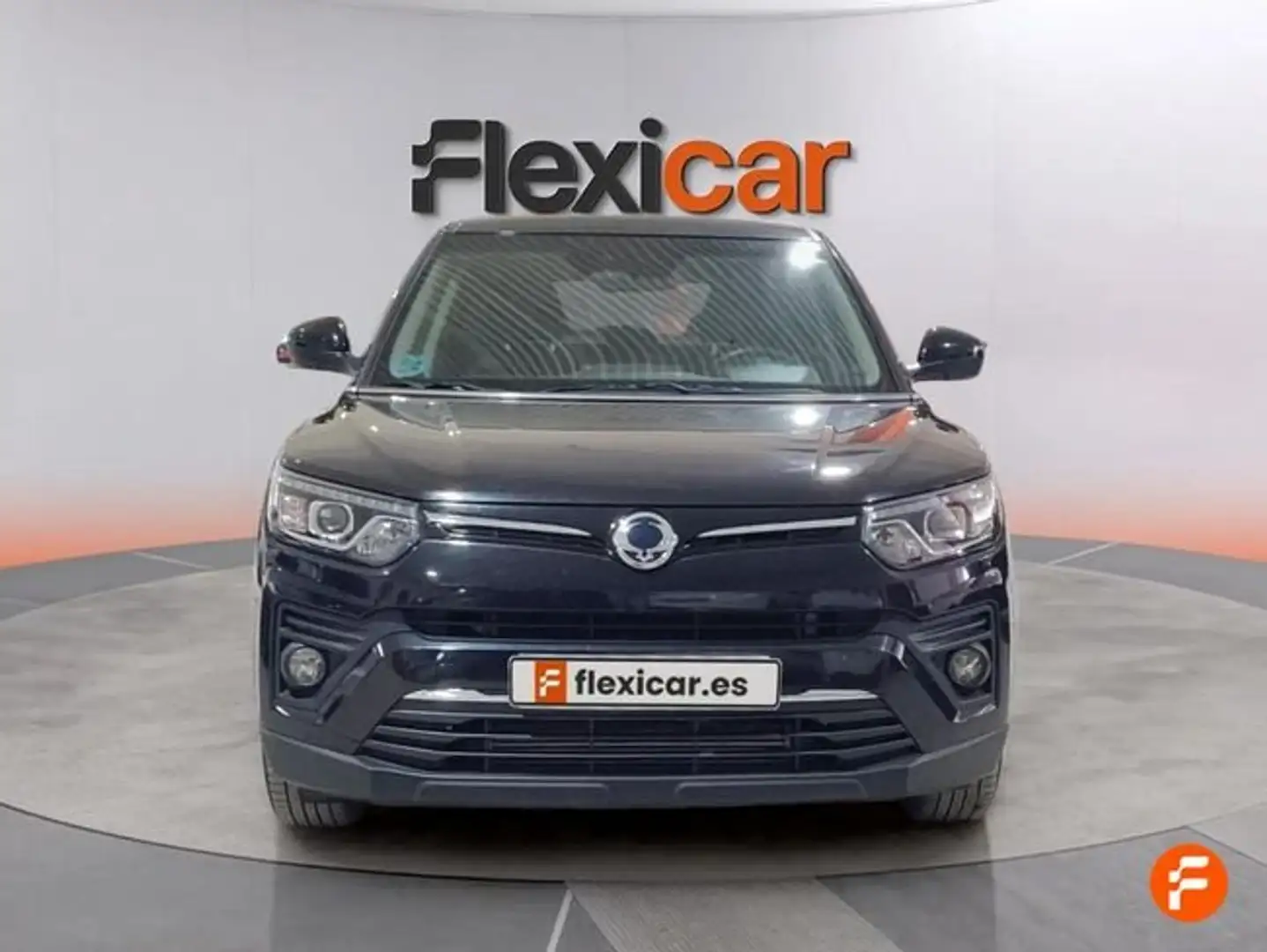 SsangYong Tivoli G12 Urban Plus 4x2 Negro - 2