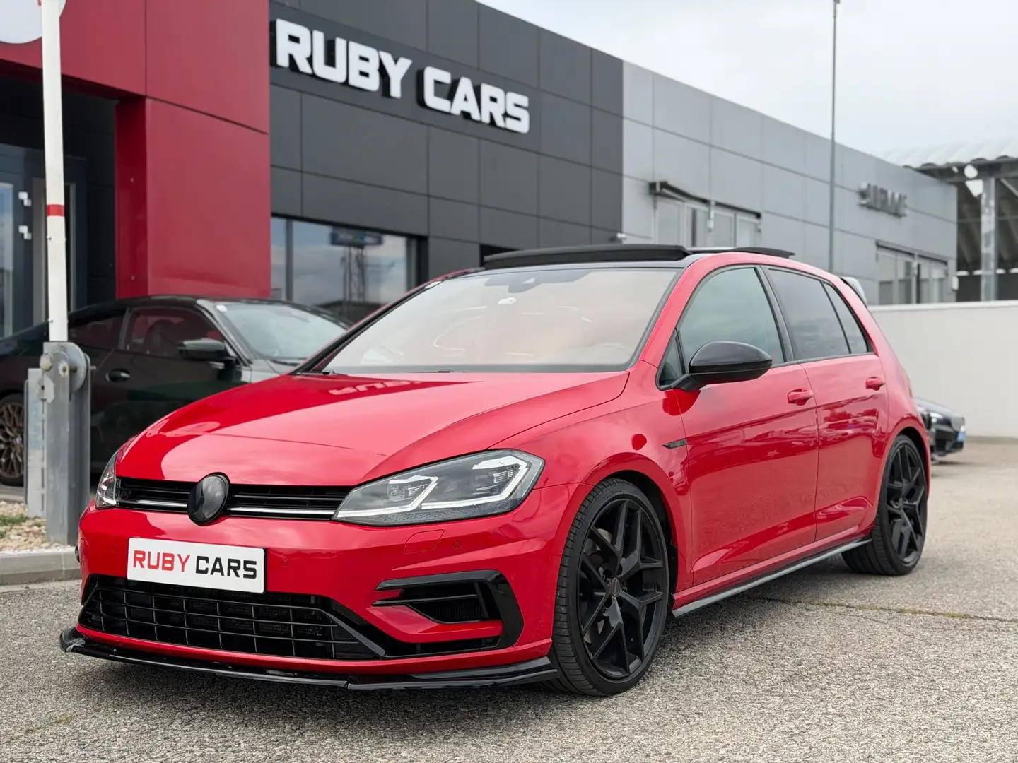 Volkswagen Golf R 4Motion 2,0 TSI DSG *VOLL* Rot - 1