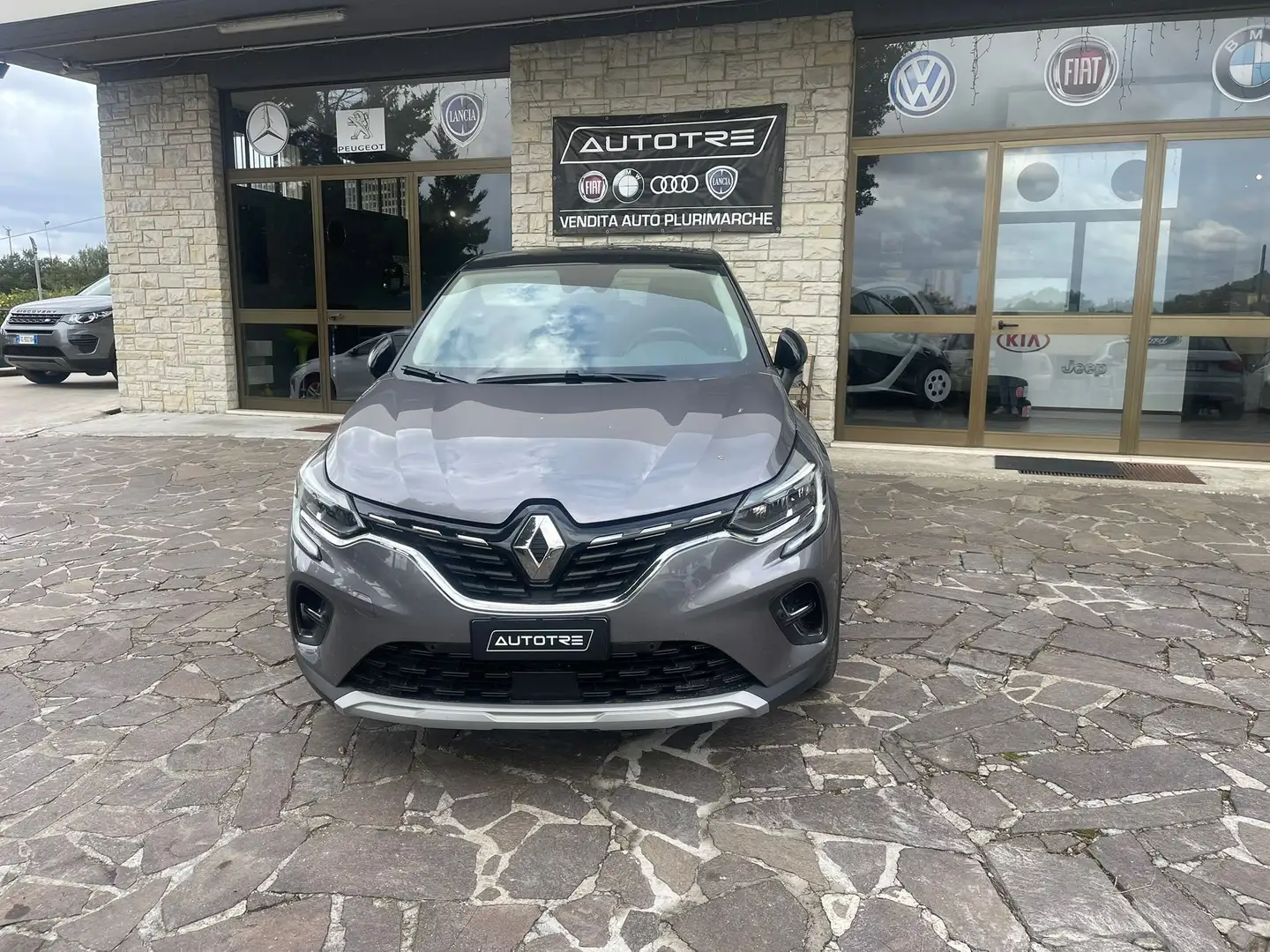 Renault Captur Captur 1.6 ETech full hybrid Engineered 145cv auto Grigio - 1