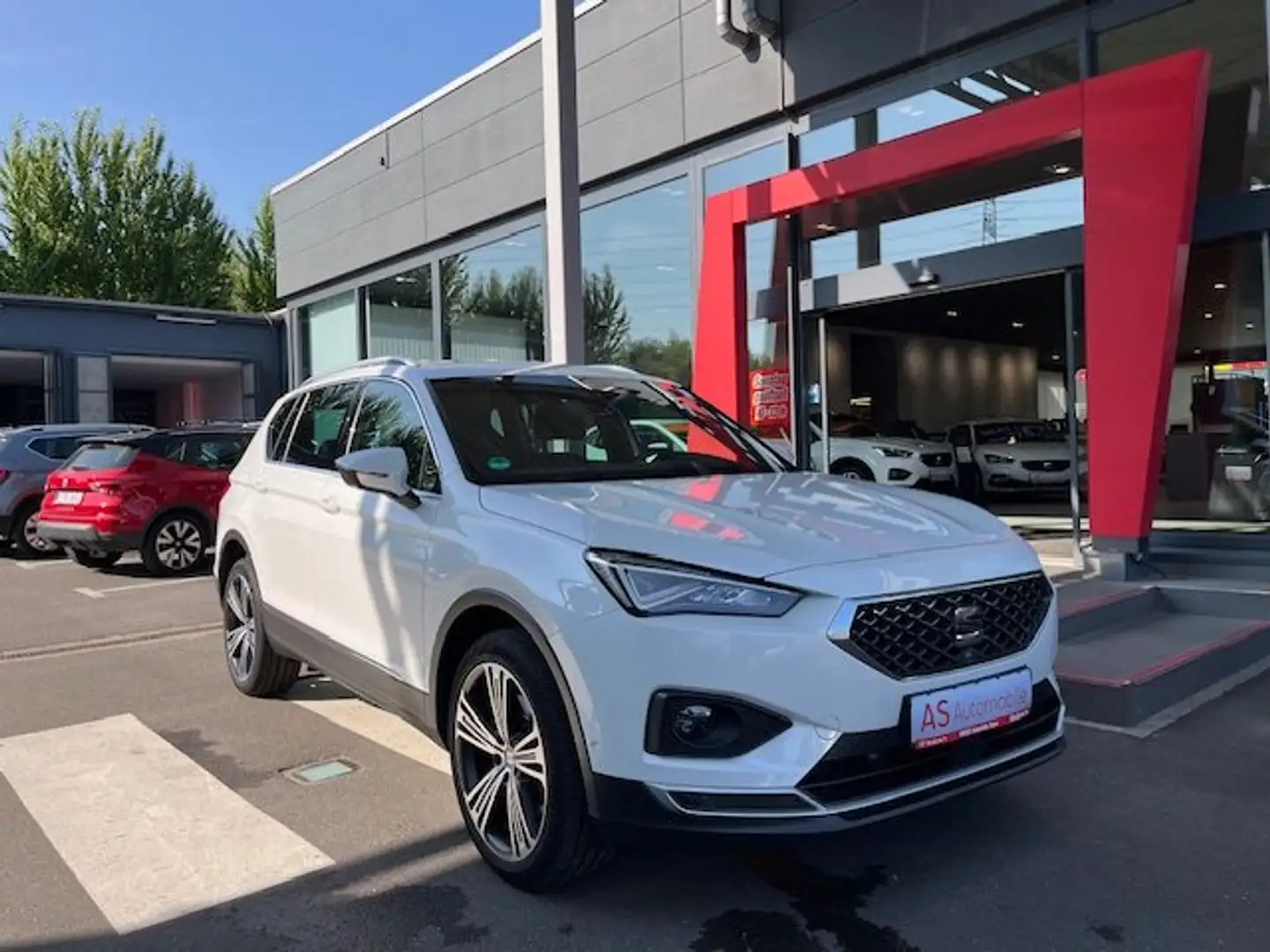SEAT Tarraco Xcellence e-Hybrid - Ihr SEAT Vertragshändler Weiß - 1