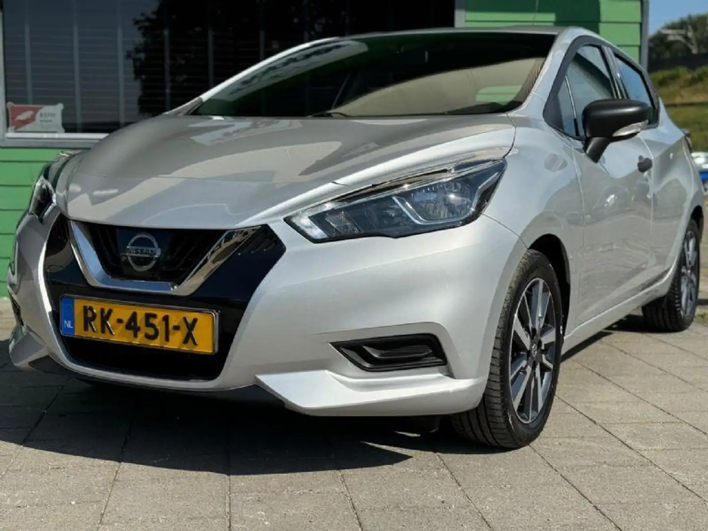 Nissan Micra 1.0L Visia / Nette Auto! / CruiseControl / Navi / - 2