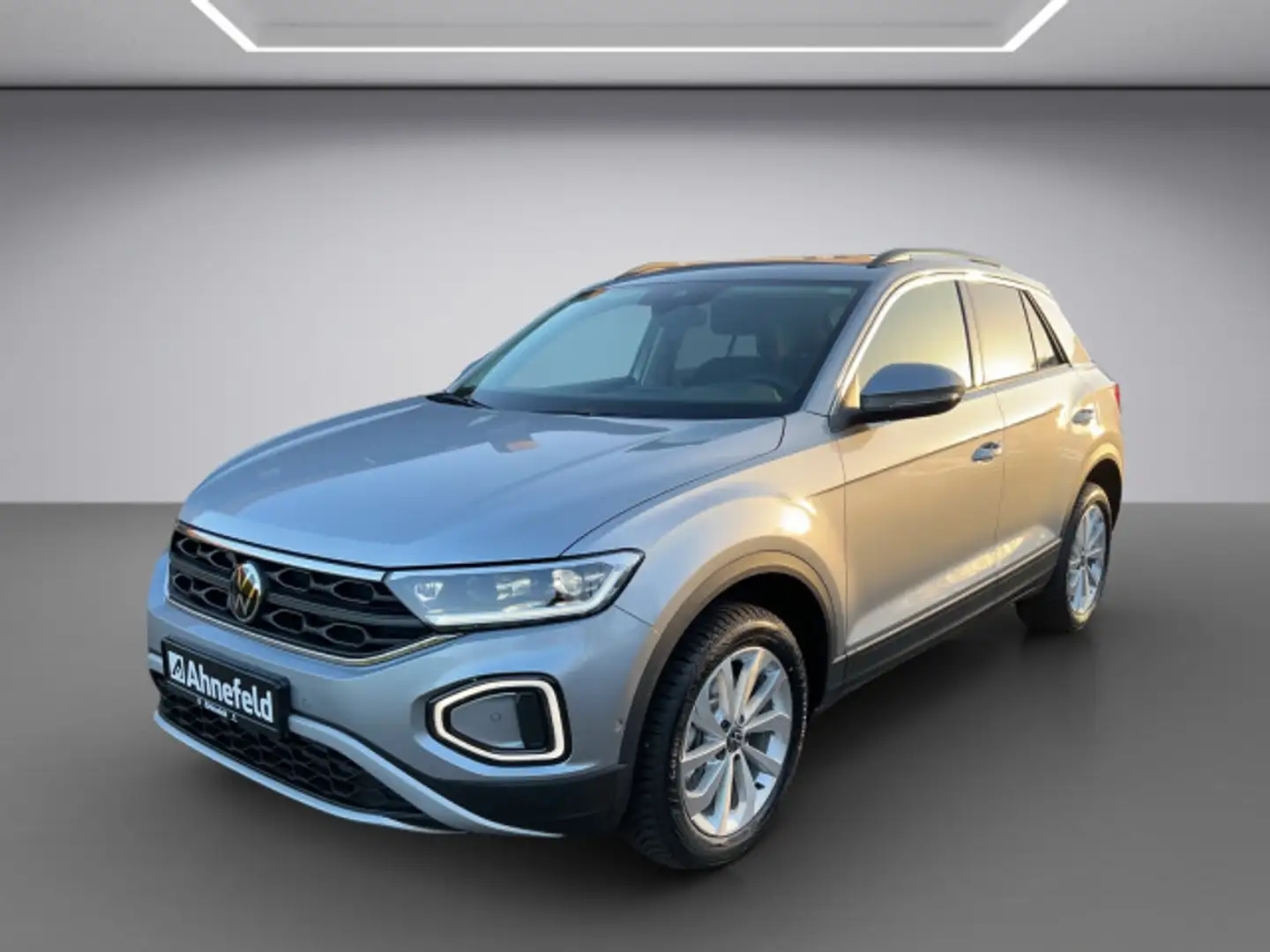 Volkswagen T-Roc Life 2.0 l TDI DSG Silber - 2