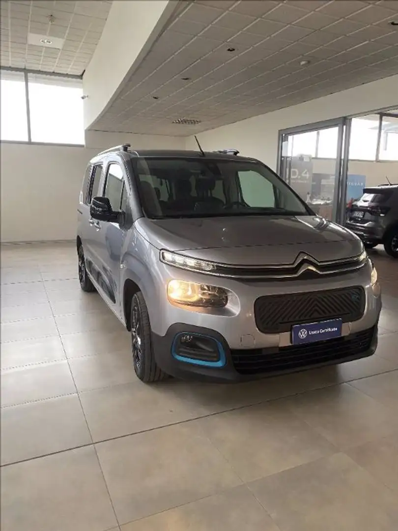 Citroen Berlingo e- motore elettrico 136 CV M Feel Šedá - 1