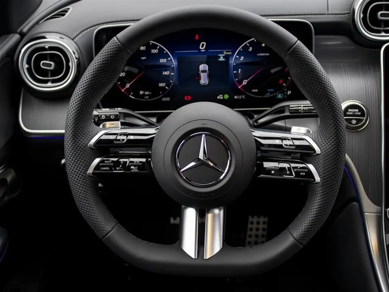Mercedes-Benz GLC снимка Mercedes-Benz GLC