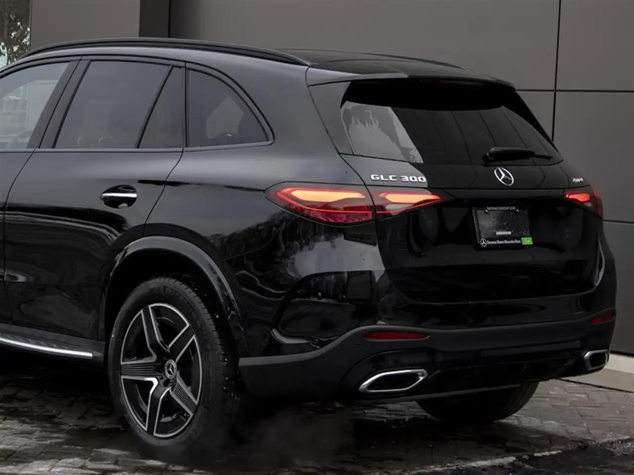 Mercedes-Benz GLC снимка Mercedes-Benz GLC