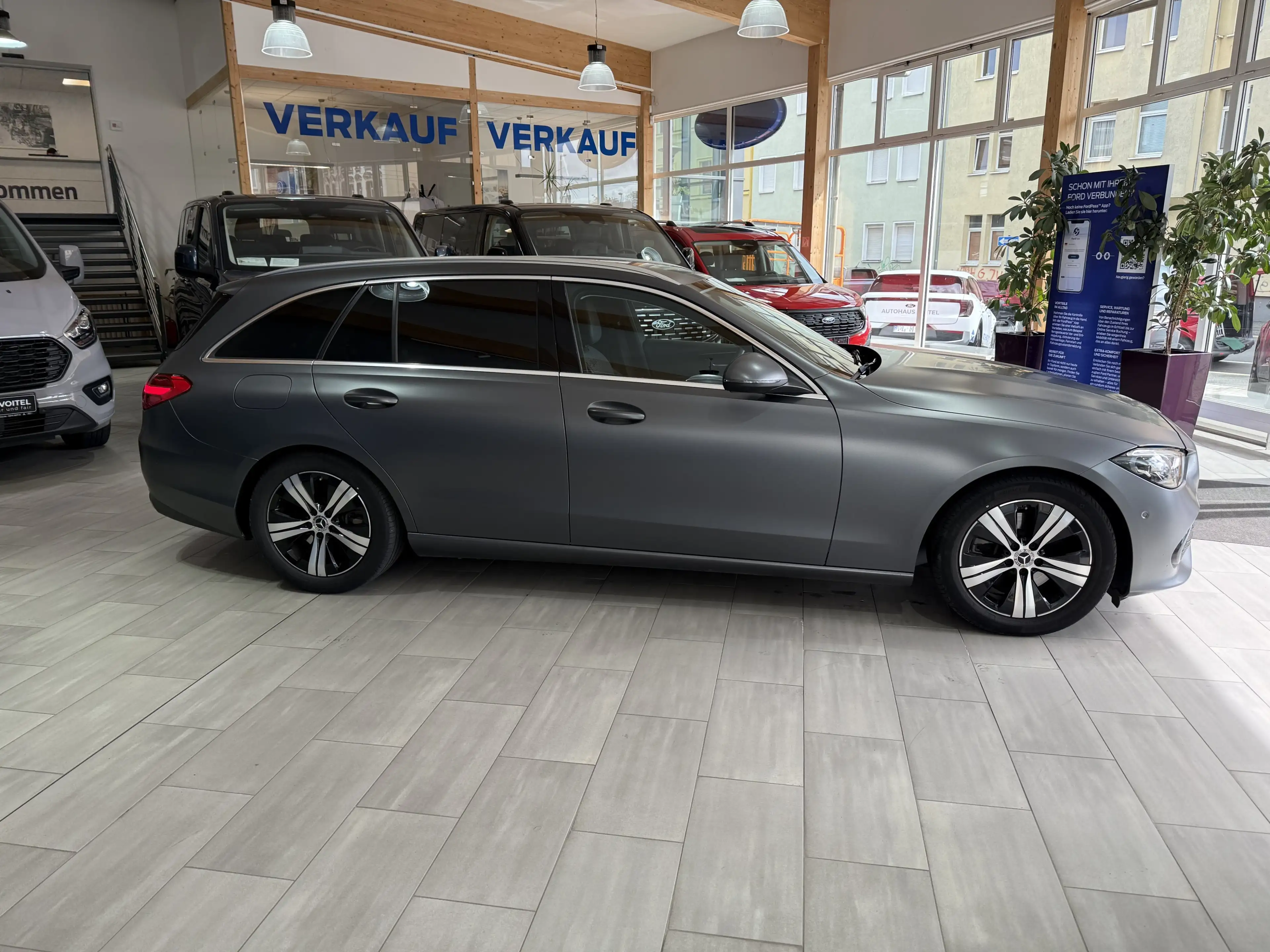 Mercedes-Benz C 220 LED Scheinwerfer / Ambi-Light / elektr. Heckklappe — photo 4