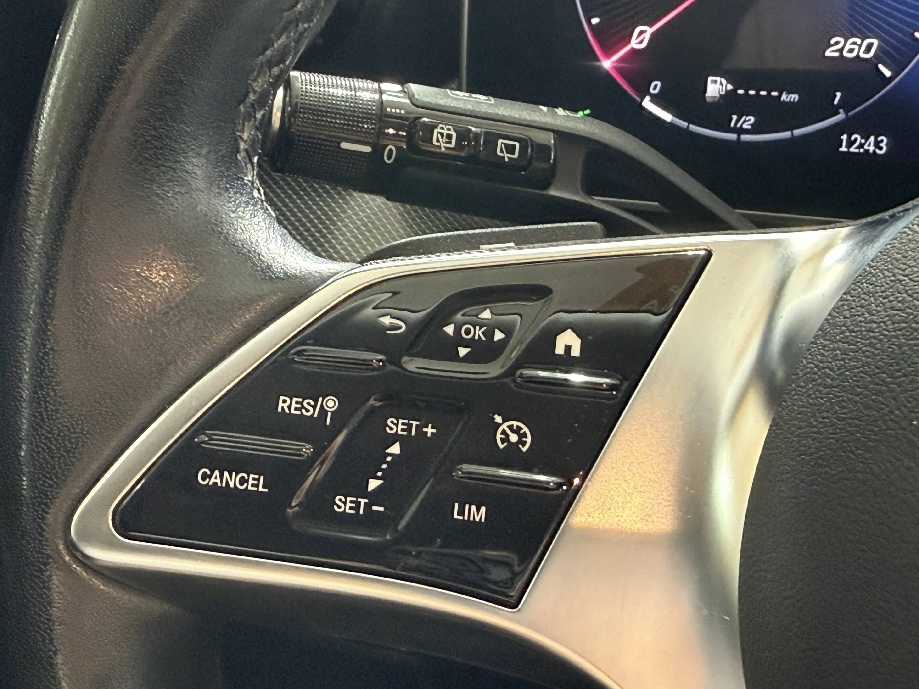 Mercedes-Benz C 220 LED Scheinwerfer / Ambi-Light / elektr. Heckklappe — photo 14