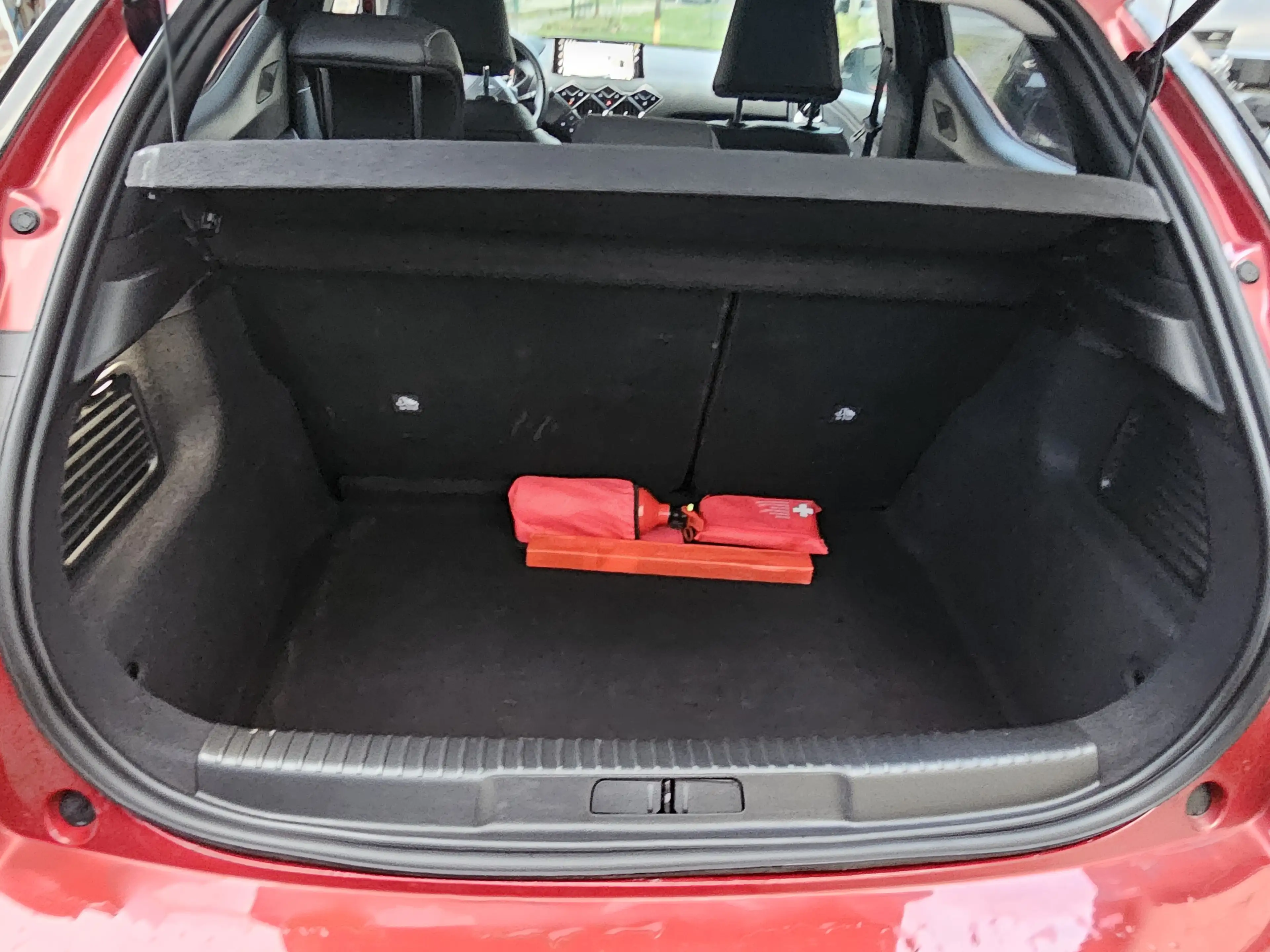 DS Automobiles DS 3 Crossback DS 3 CROSSBACK 1.2 PureTech Rivoli (EU6.4) — photo 8