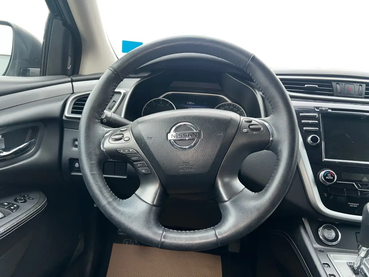 Nissan Murano снимка Nissan Murano