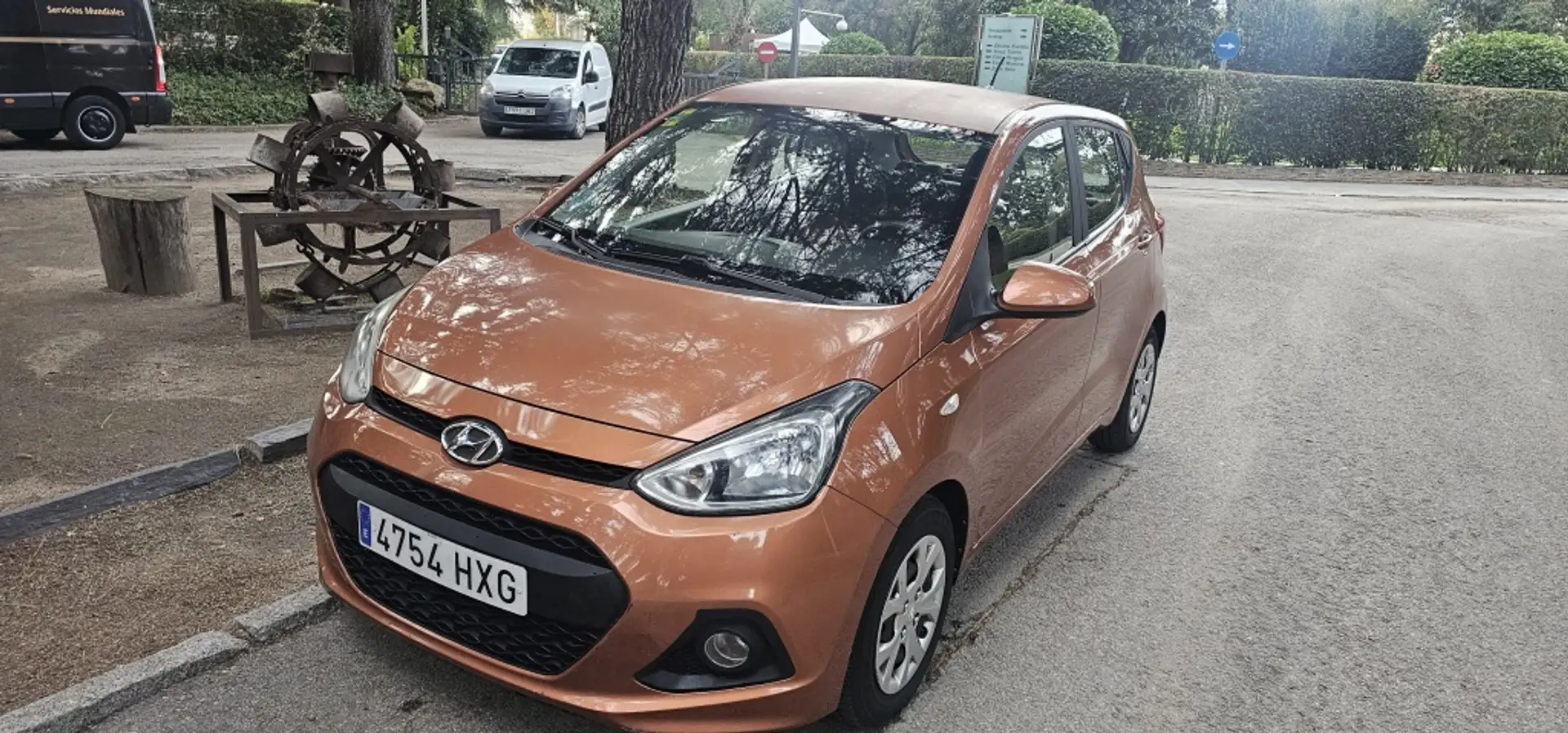 Hyundai i10 1.0 Tecno Blue Marrón - 2