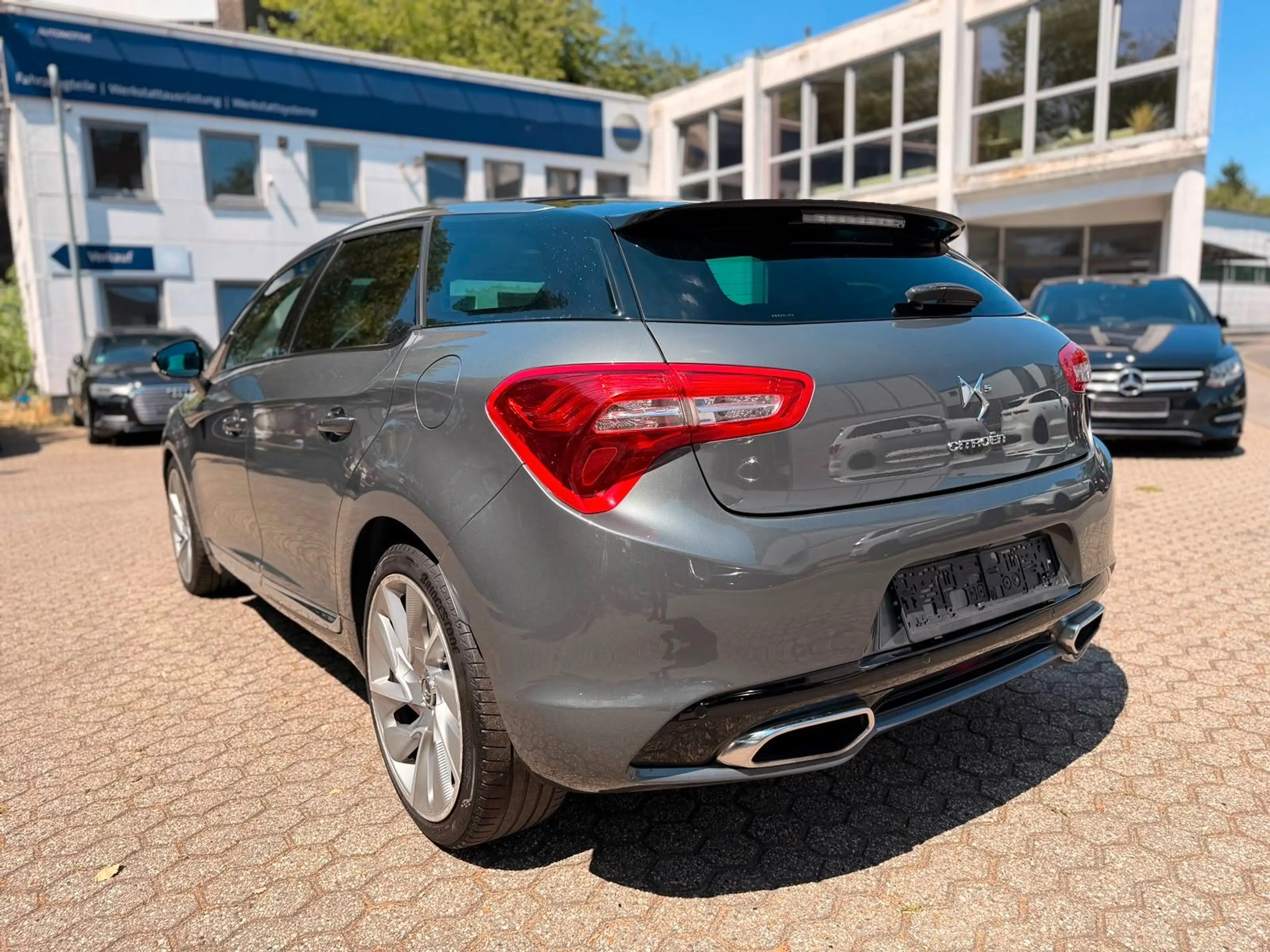 Citroen DS5 SportChic / Pano / Navi / R-Kamera / Head-Up — photo 4