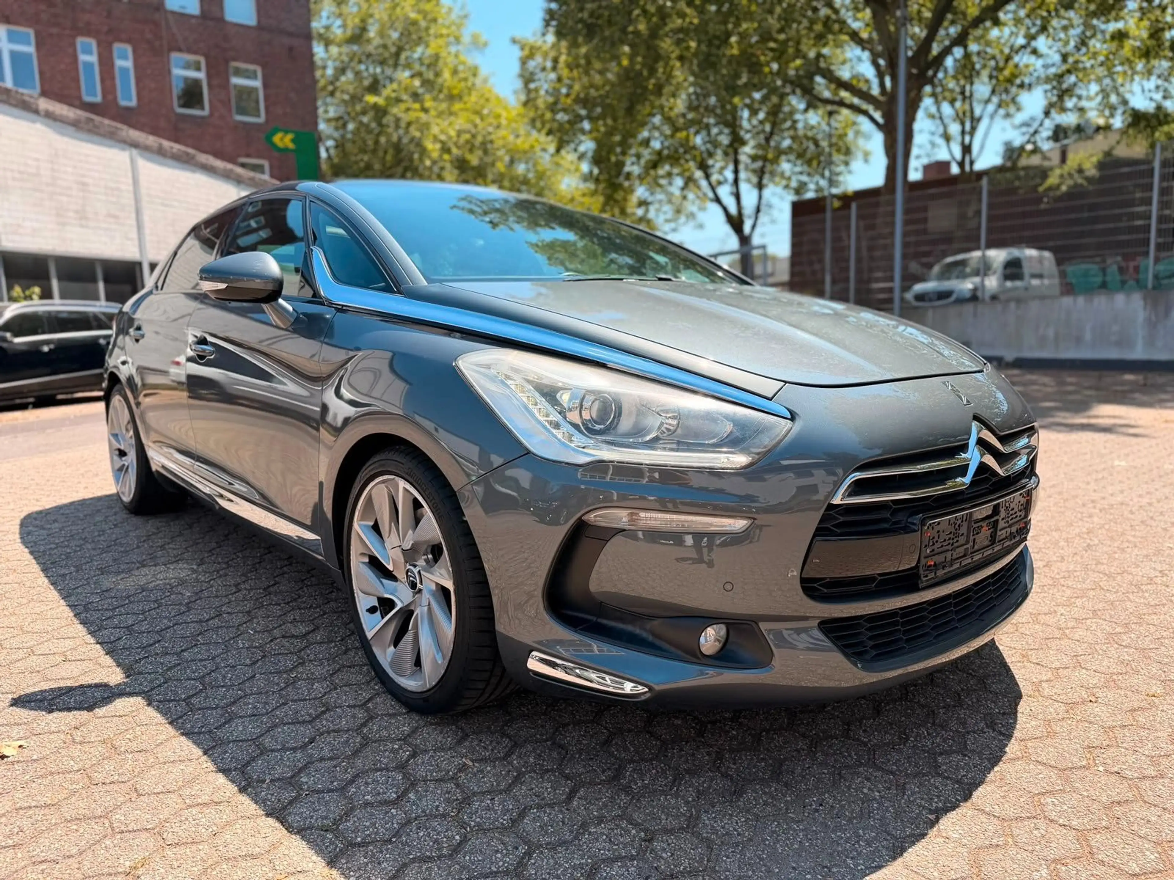 Citroen DS5 SportChic / Pano / Navi / R-Kamera / Head-Up — photo 8