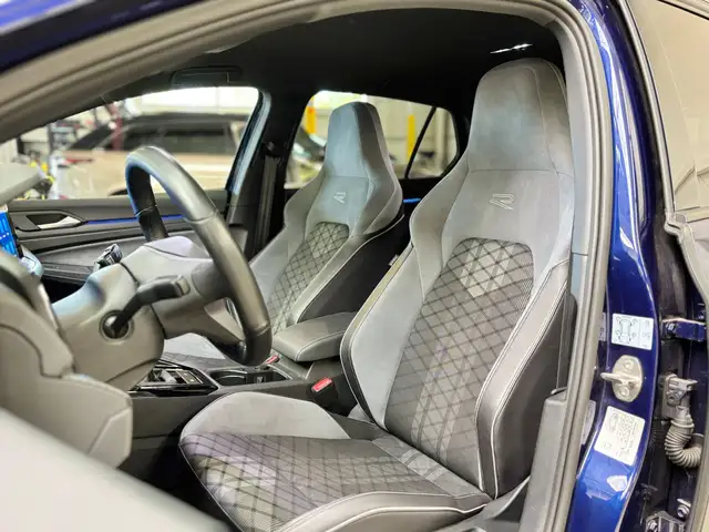 Volkswagen Golf view 10