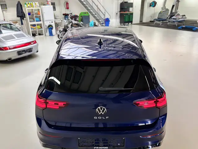 Volkswagen Golf view 3