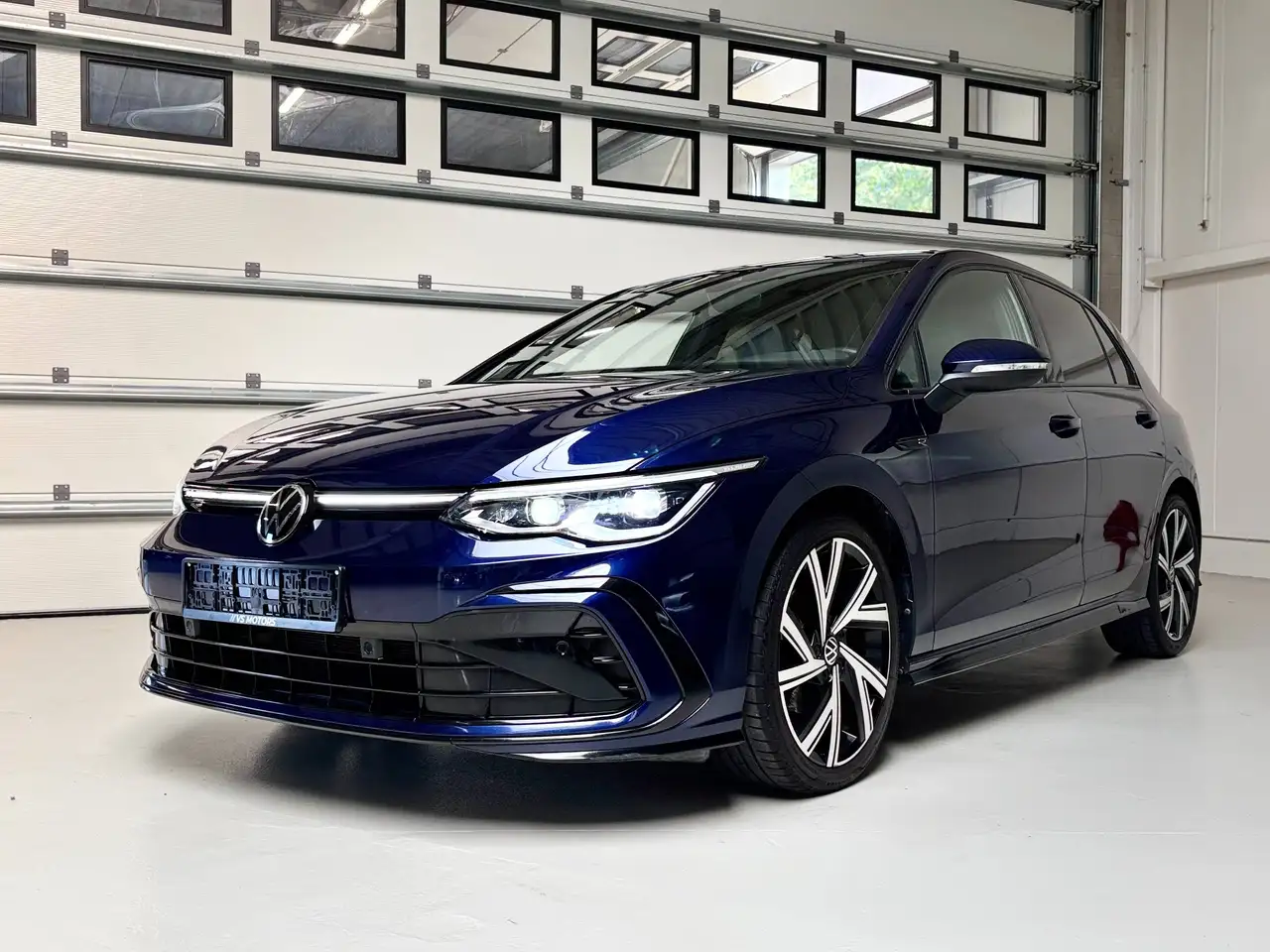 Volkswagen Golf R-Line 1.5 TSI Discover Pro IQ.Light