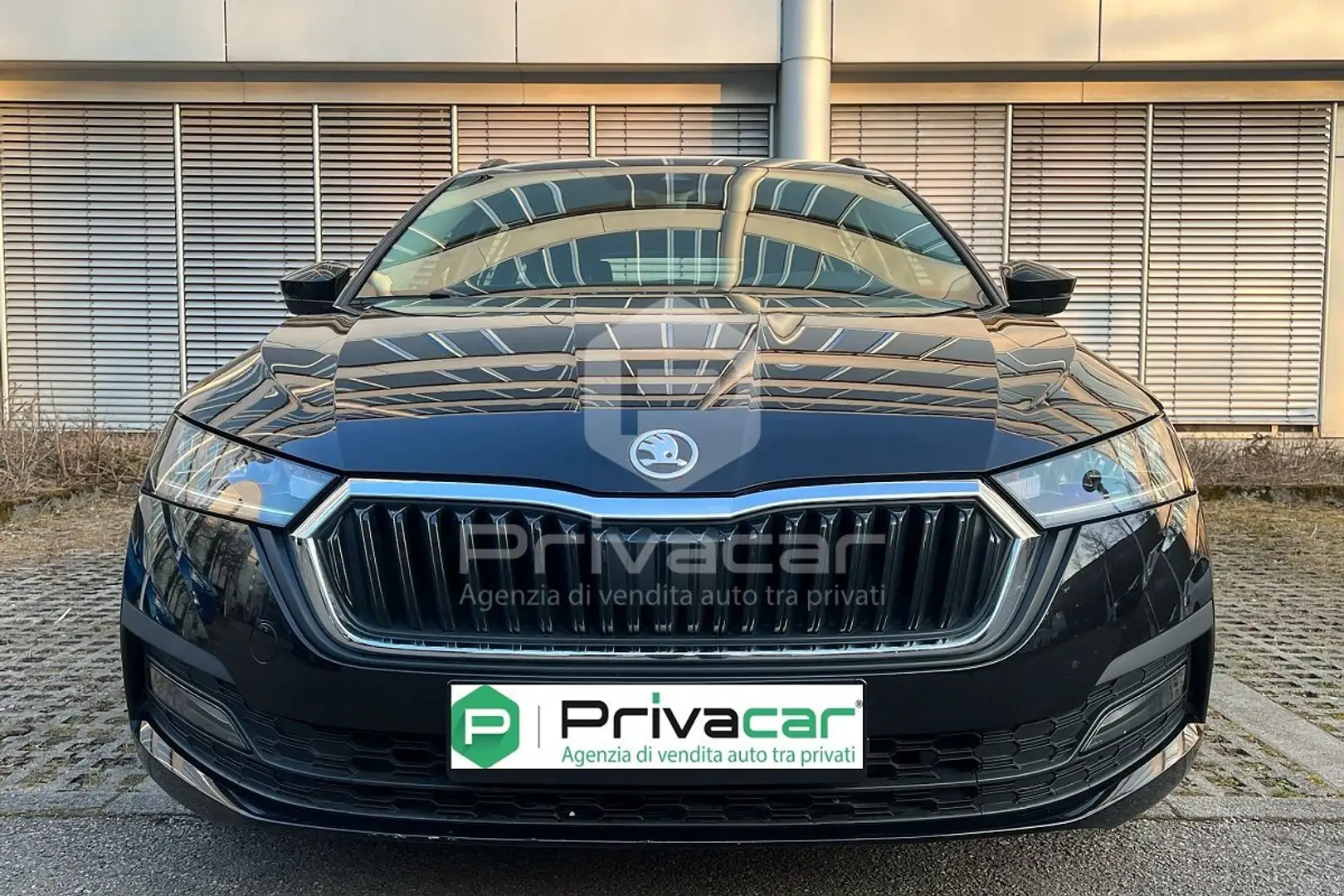 Skoda Octavia Octavia 2.0 TDI EVO SCR Wagon Ambition Nero - 2