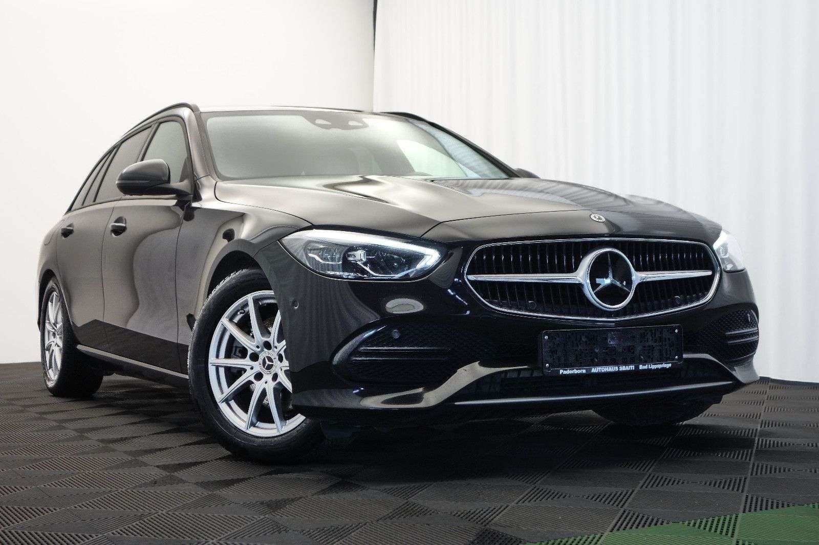 Second hand Mercedes Benz C-Class 