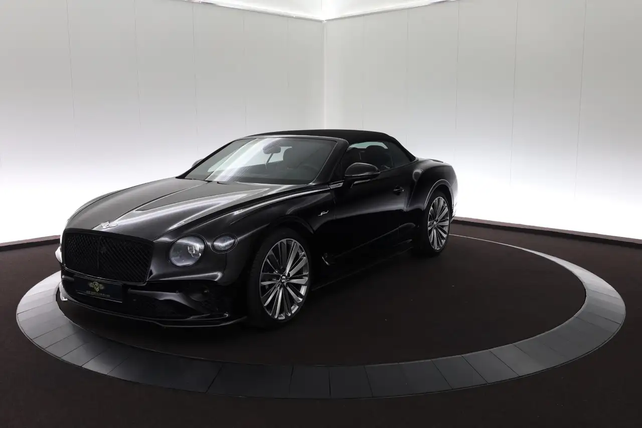 Bentley Continental GTC 2024