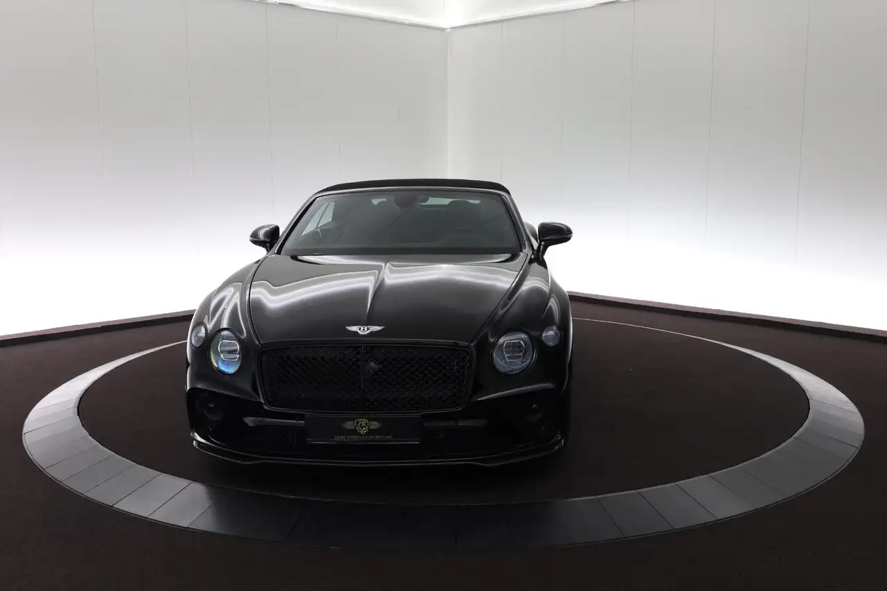 Bentley Continental GTC 2024 — фото 15