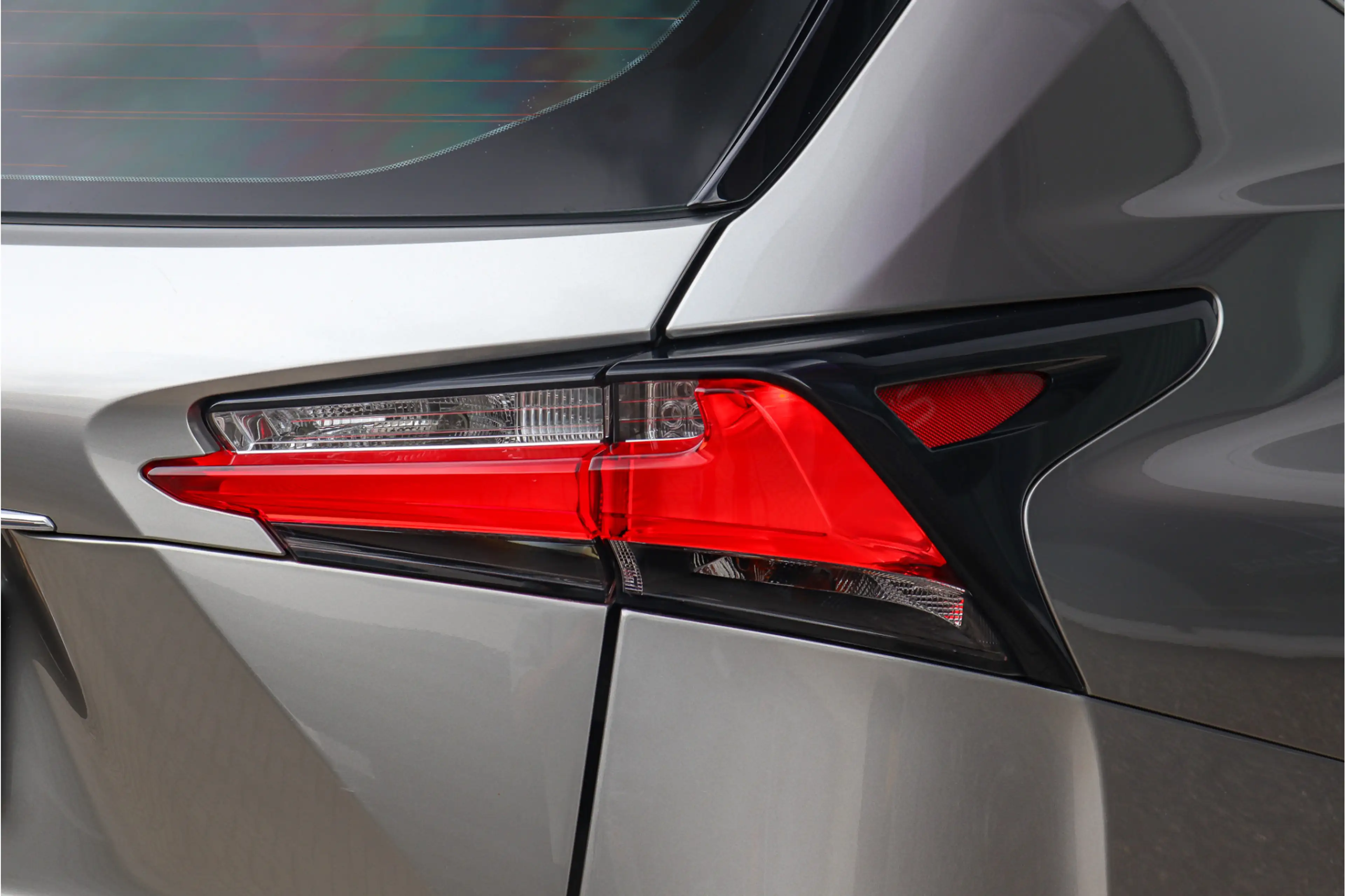 Lexus NX 300h AWD Luxury Line HEV Navi Clima Leder Camera — photo 26