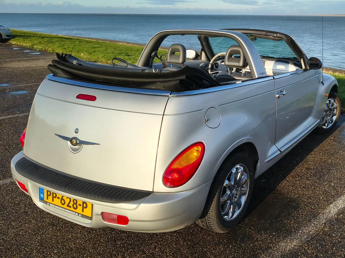 Chrysler PT Cruiser PT Cruiser 2.4i Limited Grijs - 2