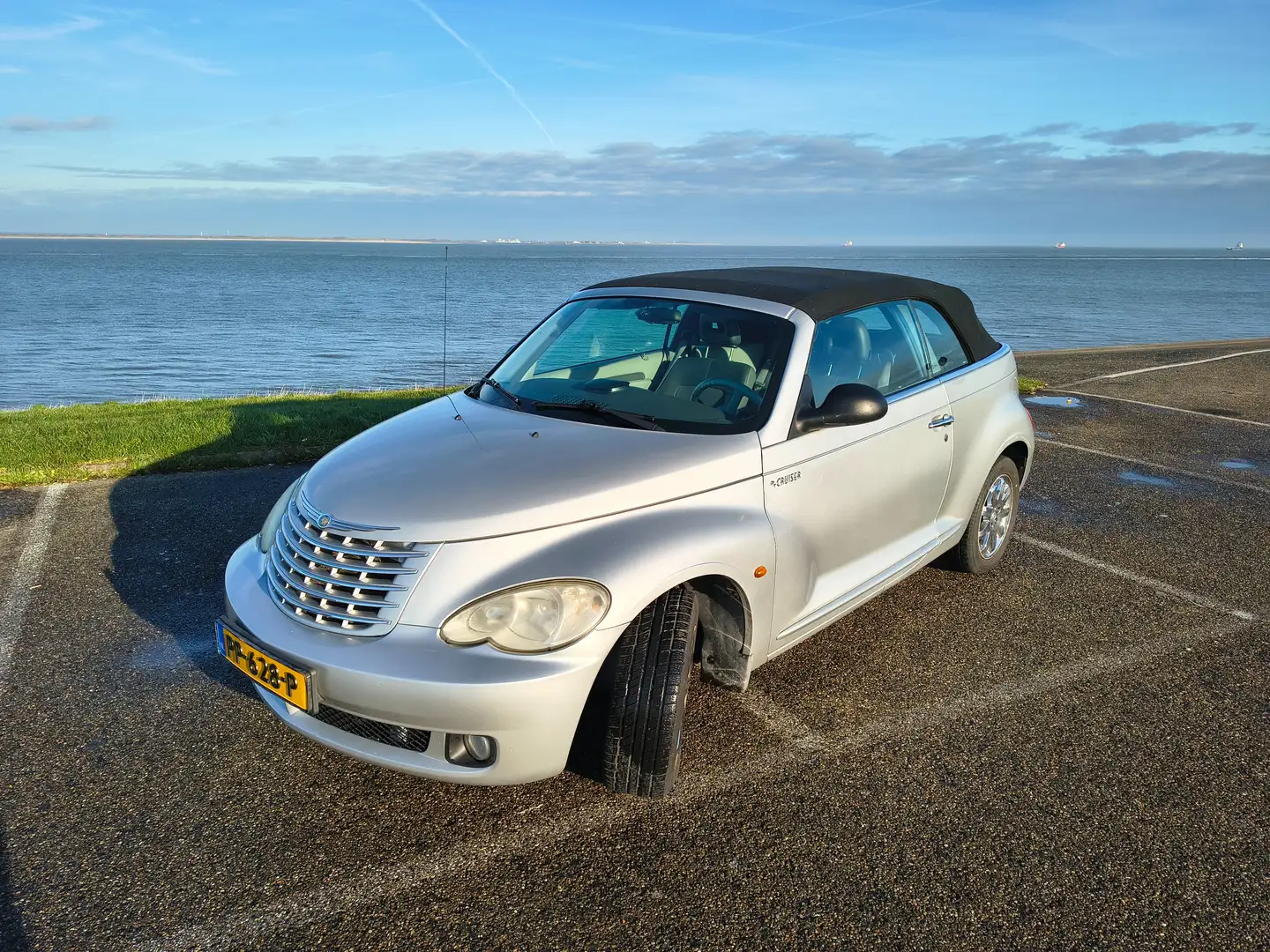 Chrysler PT Cruiser PT Cruiser 2.4i Limited Grijs - 1