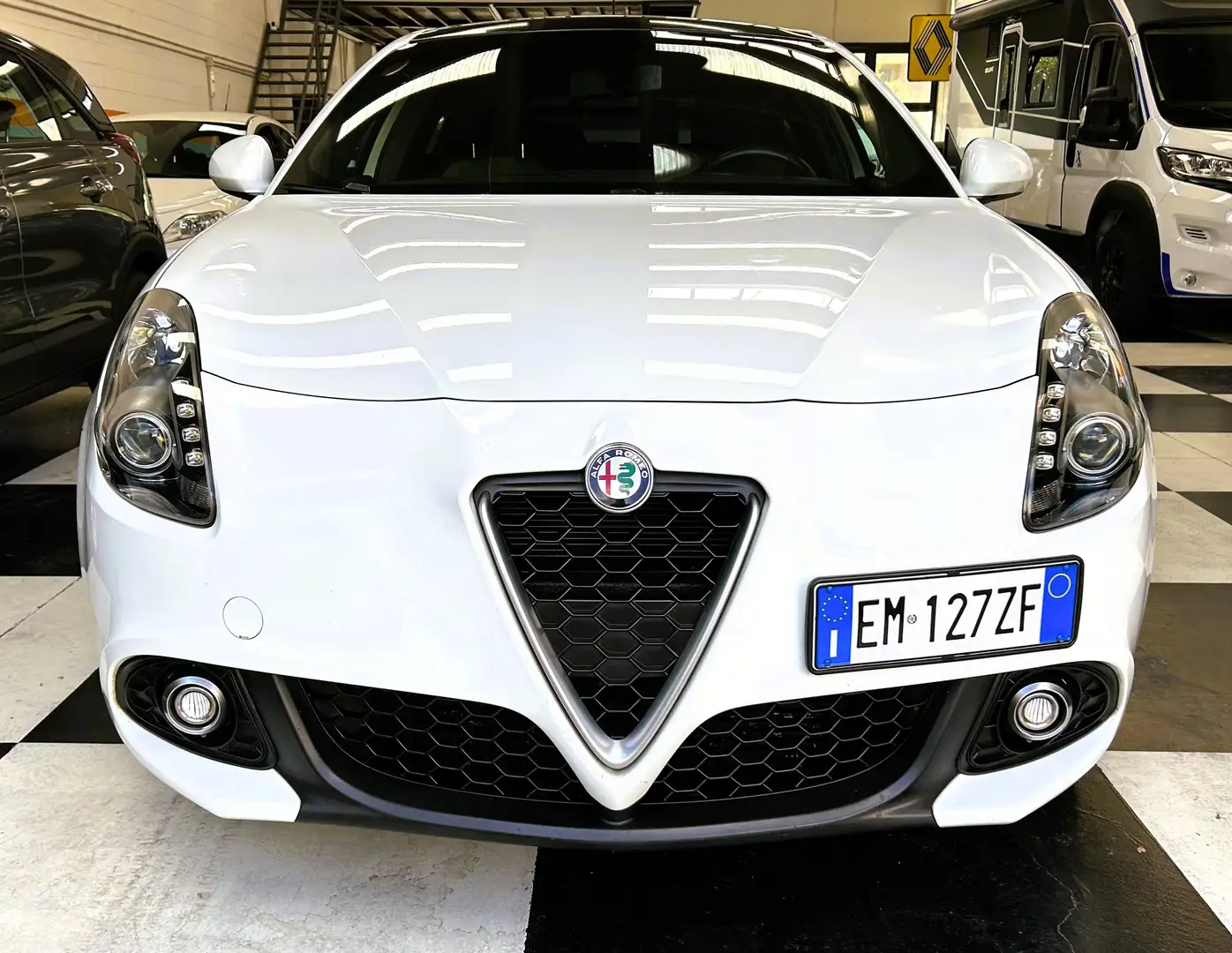 Alfa Romeo Giulietta Giulietta III 2010 2.0 jtdm(2) Distinctive 170cv Blanc - 2