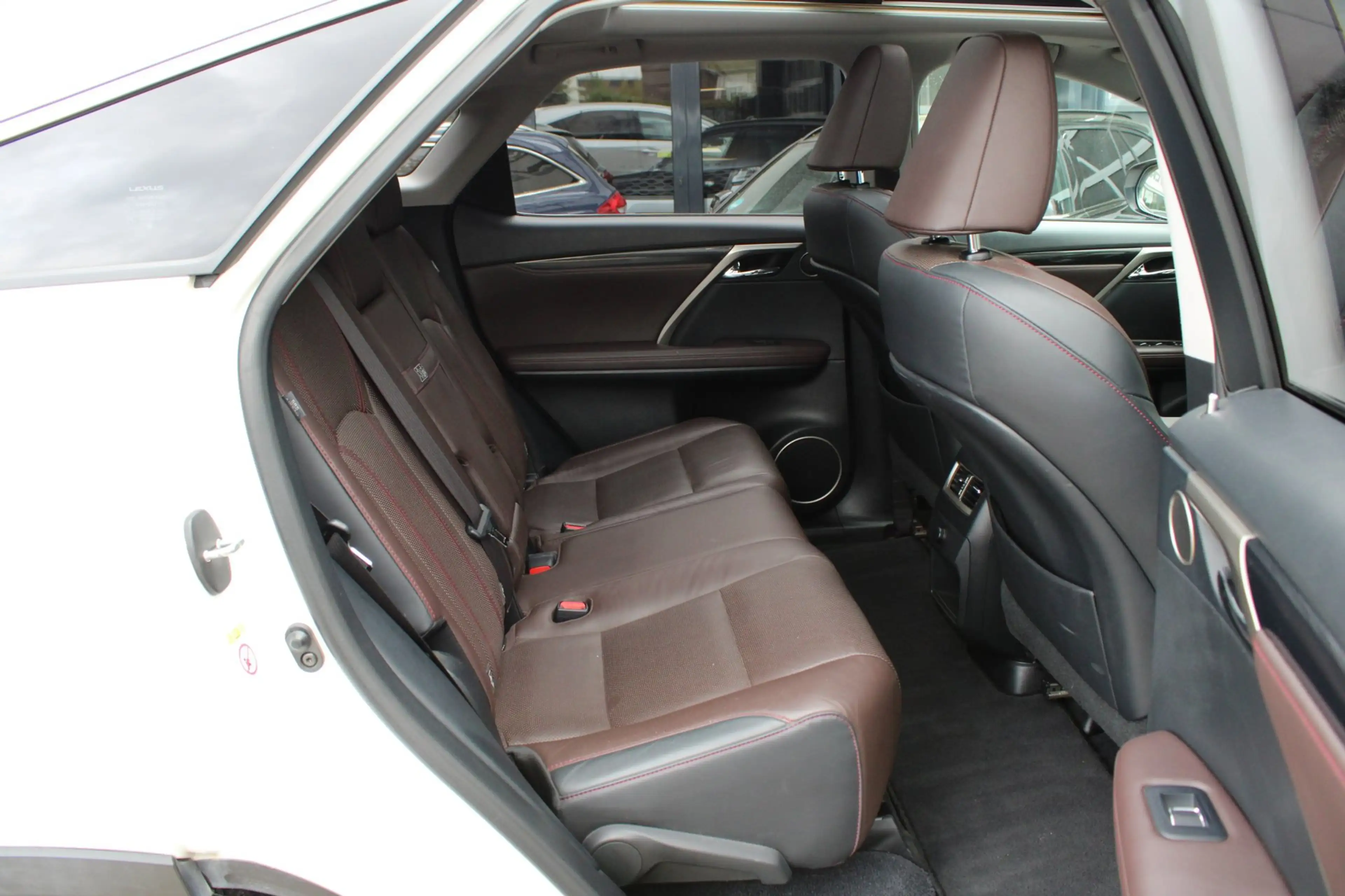 Lexus RX 450h 4WD President Line — photo 13