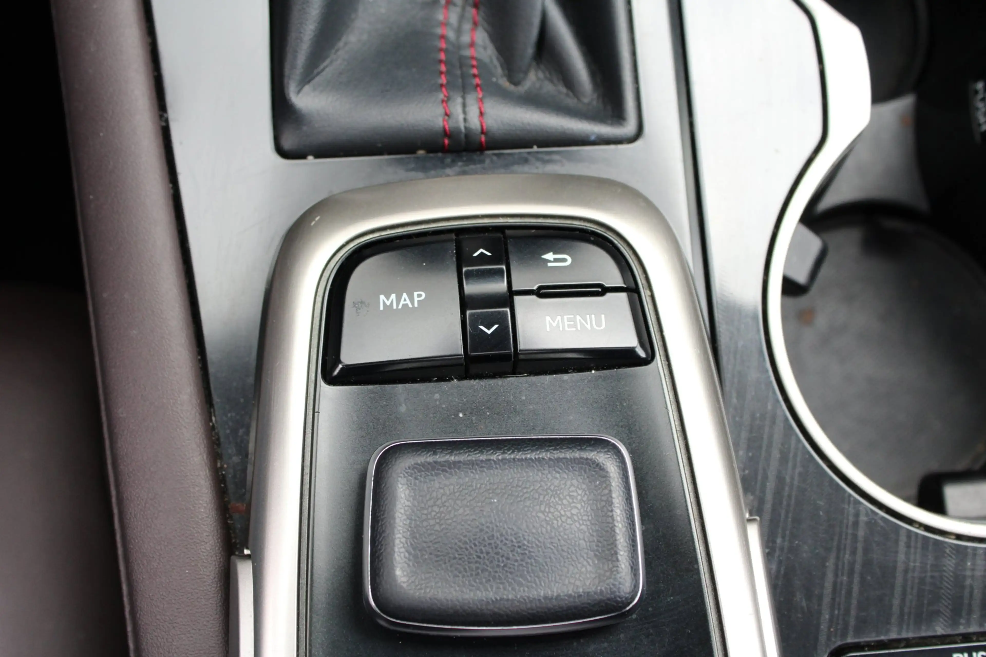 Lexus RX 450h 4WD President Line — photo 28