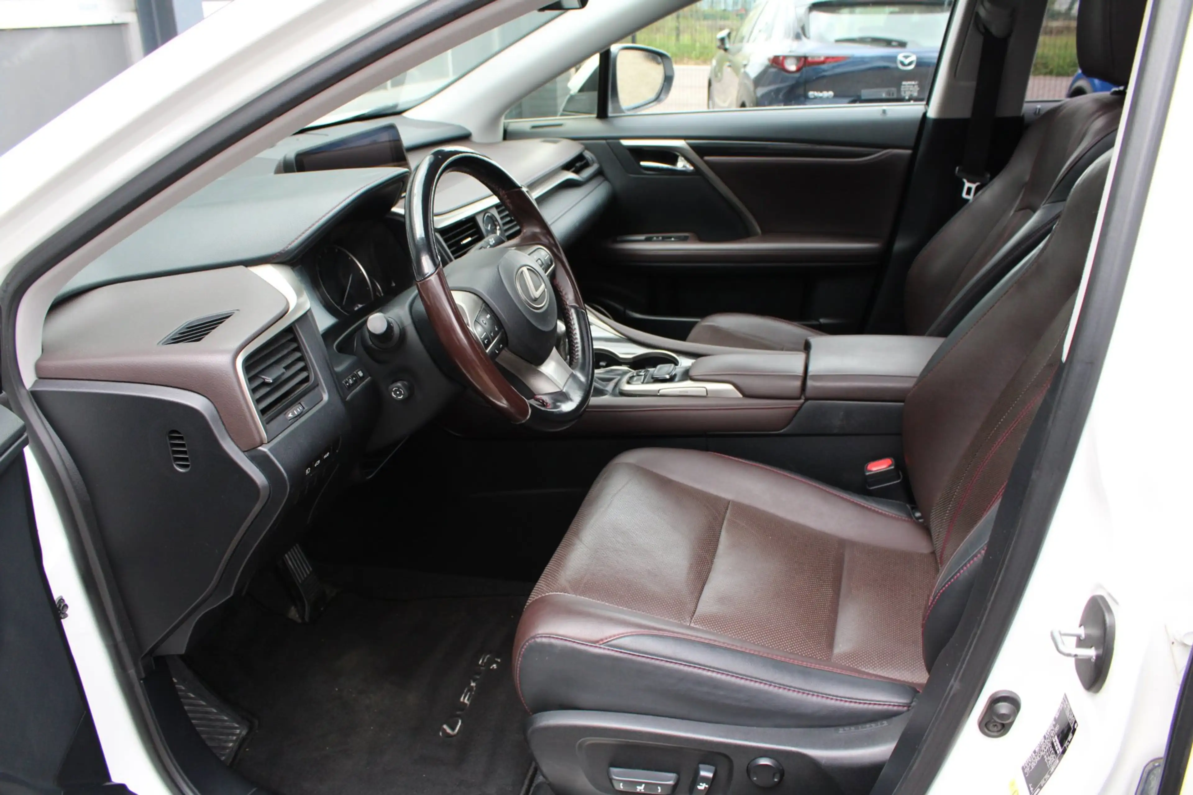 Lexus RX 450h 4WD President Line — photo 14