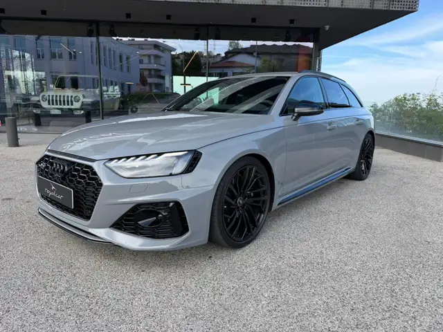 Audi RS 4 Avant