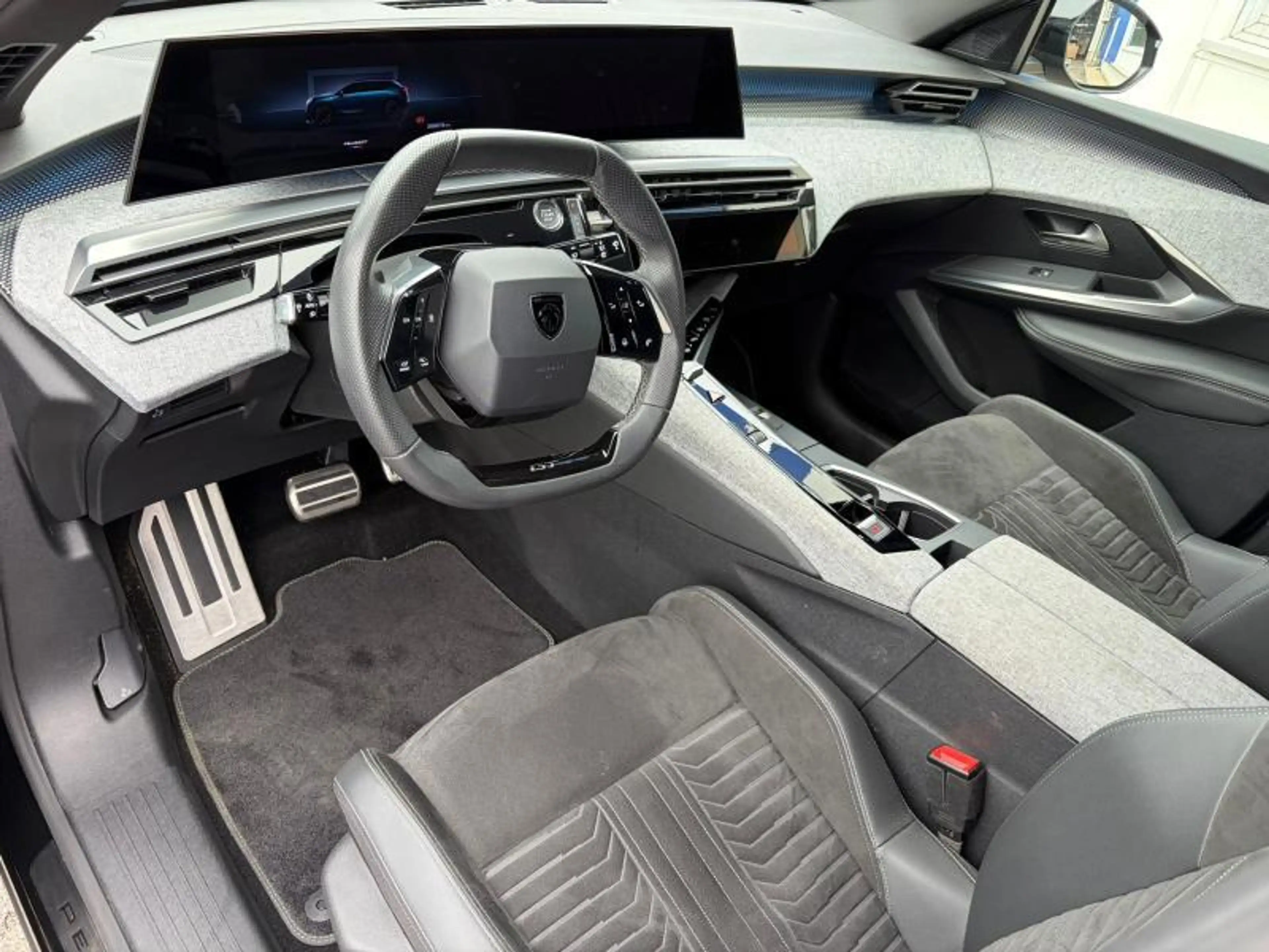 Peugeot 5008 GT — photo 6
