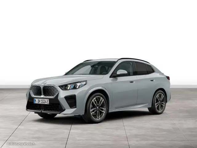 BMW iX2 eDrive20 / M Sportpaket / Elektro